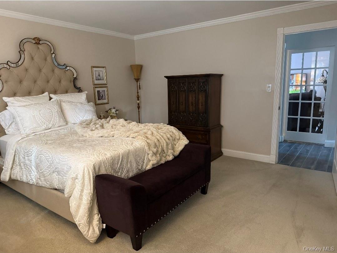 160 Laurance Lane, Ridge, NY 11961