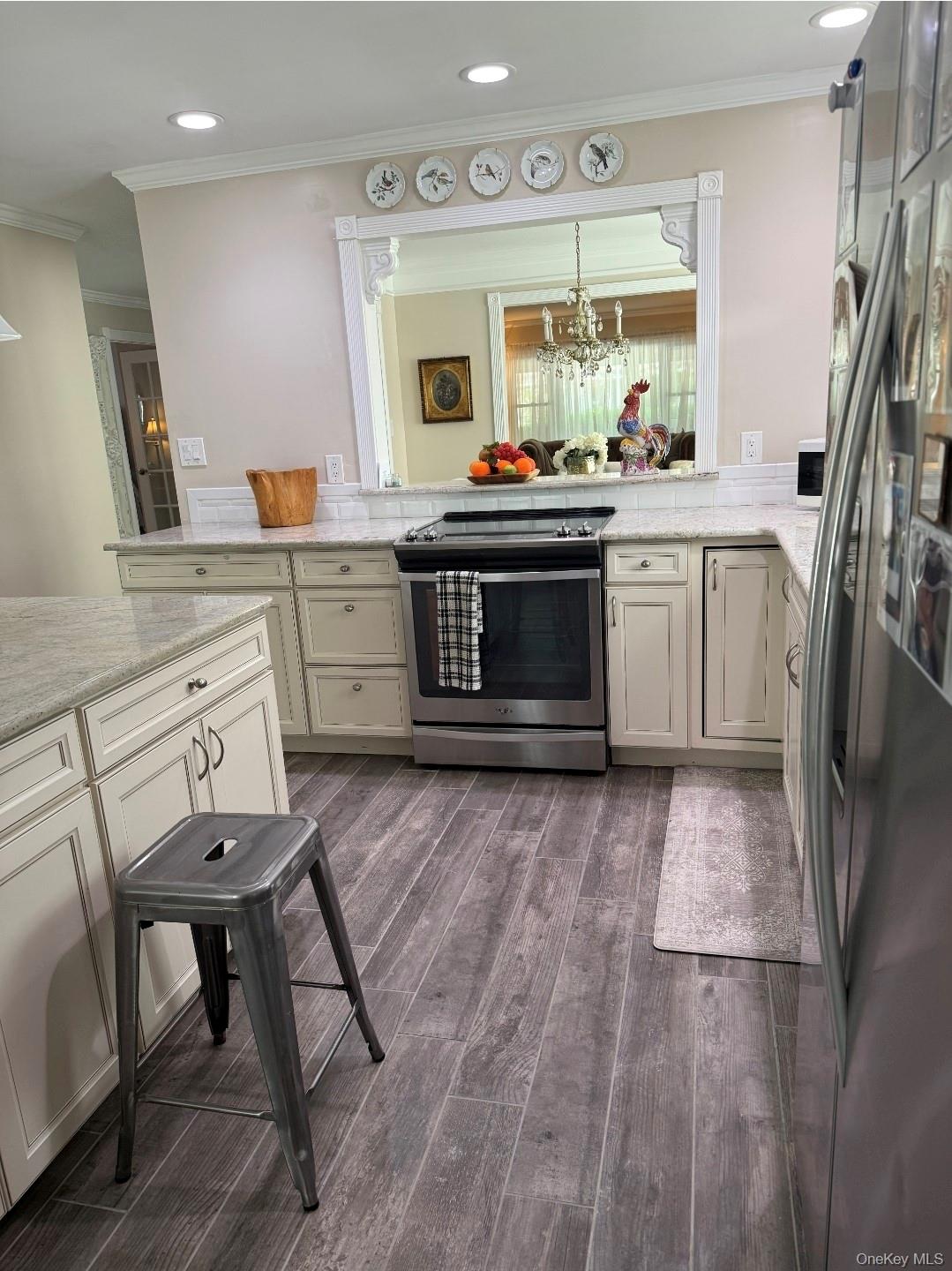 160 Laurance Lane, Ridge, NY 11961