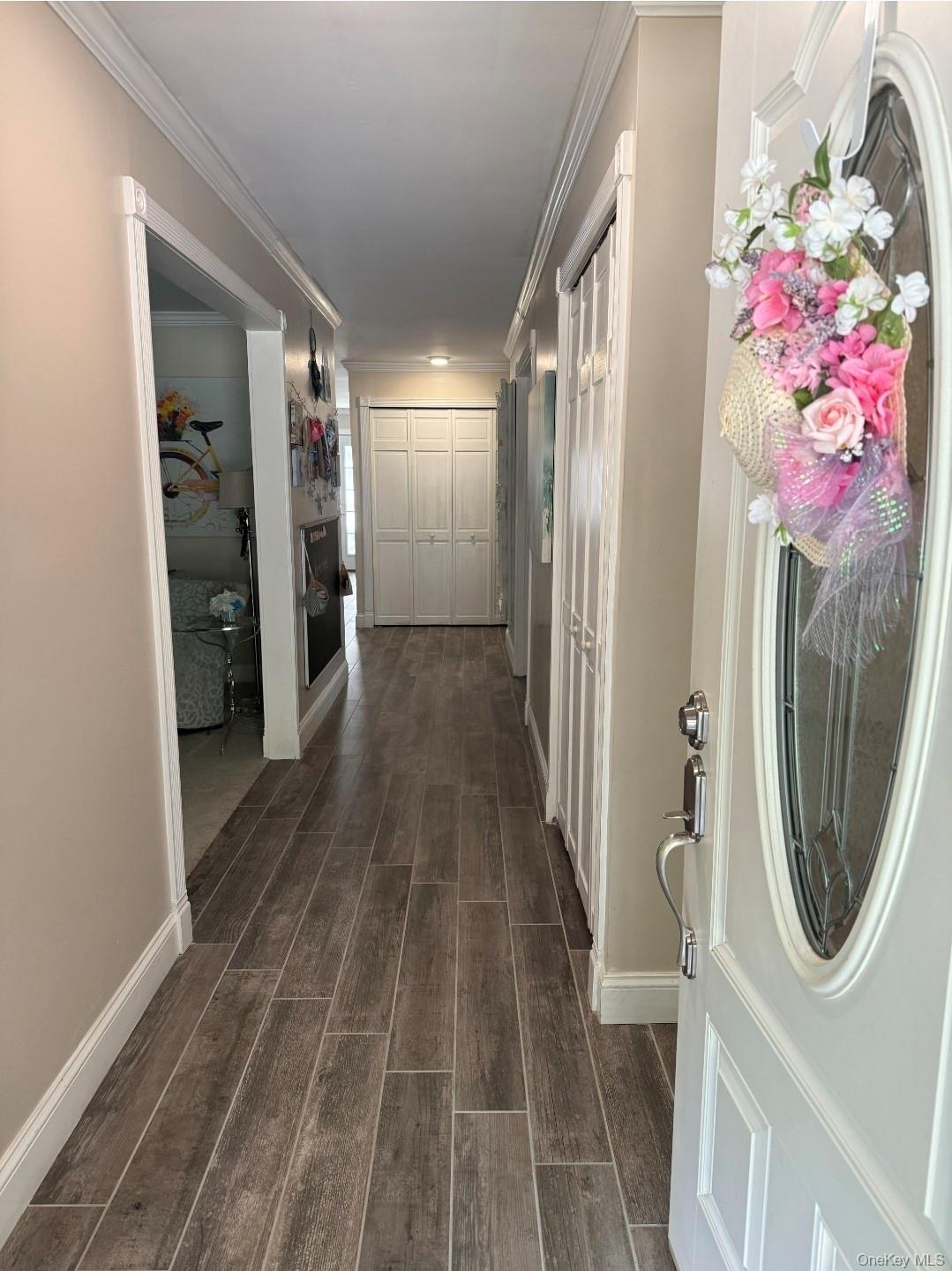 160 Laurance Lane, Ridge, NY 11961