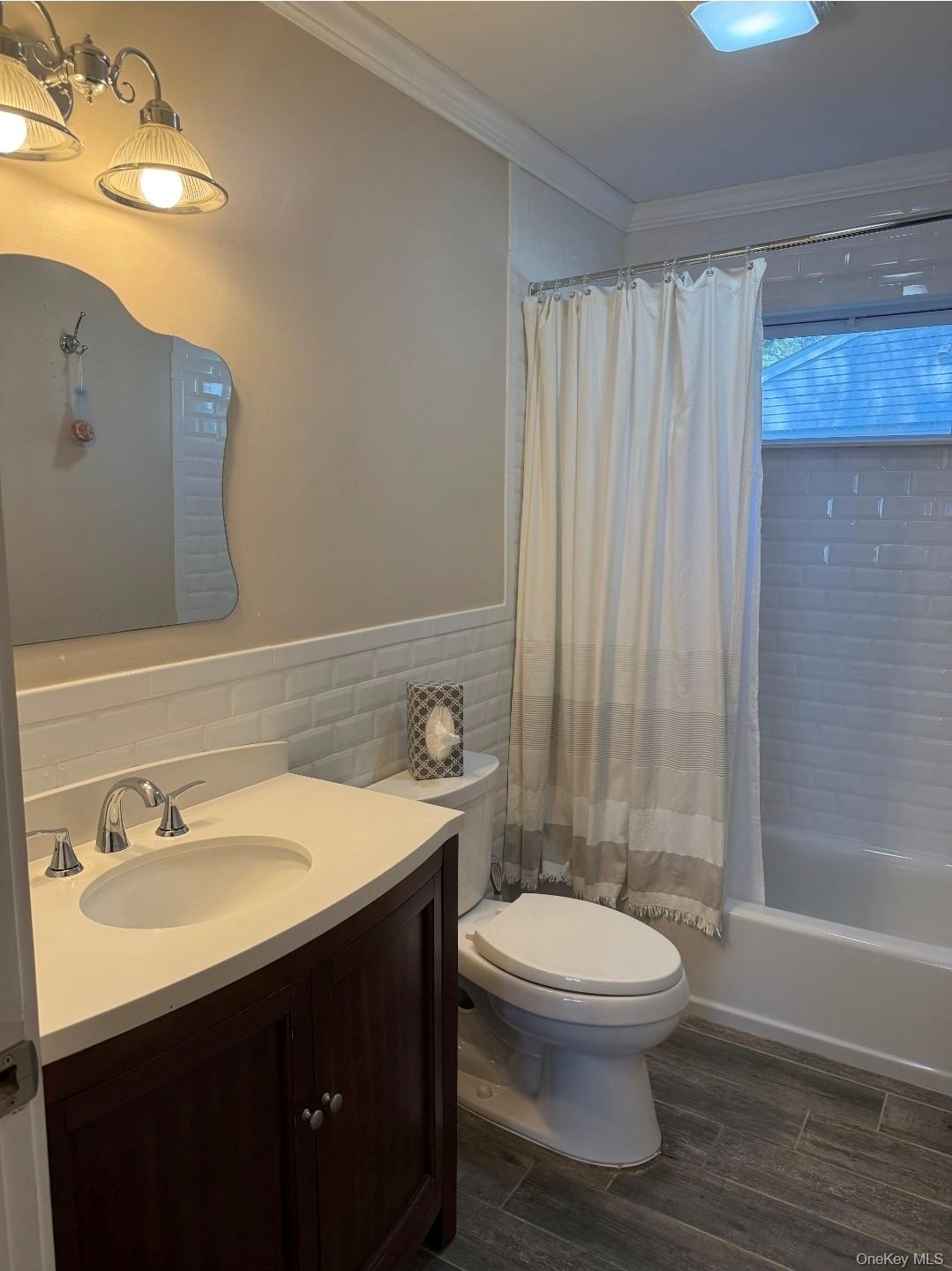 160 Laurance Lane, Ridge, NY 11961