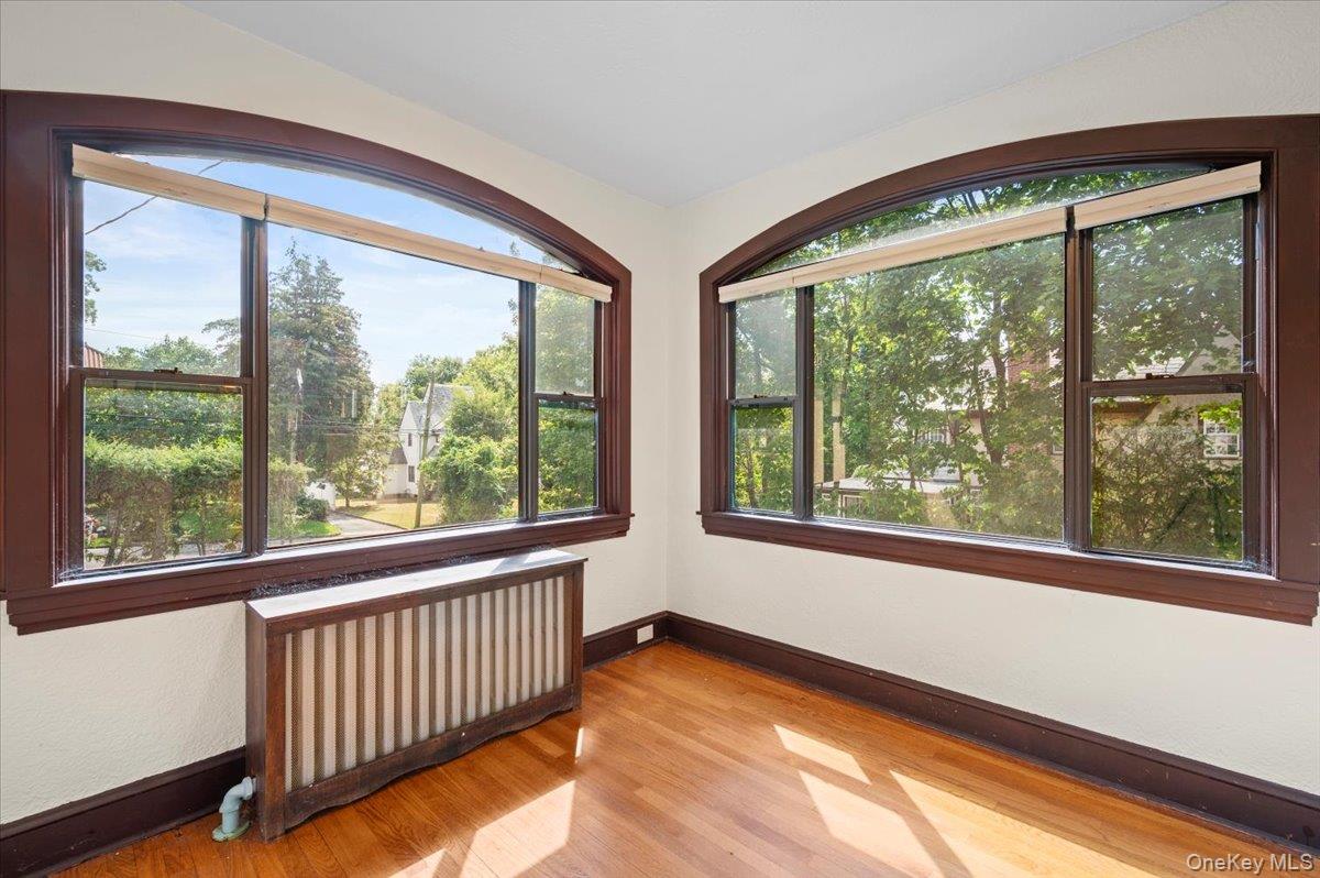 98 Rosehill Avenue, New Rochelle, NY 10804