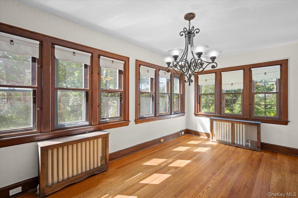 98 Rosehill Avenue, New Rochelle, NY 10804