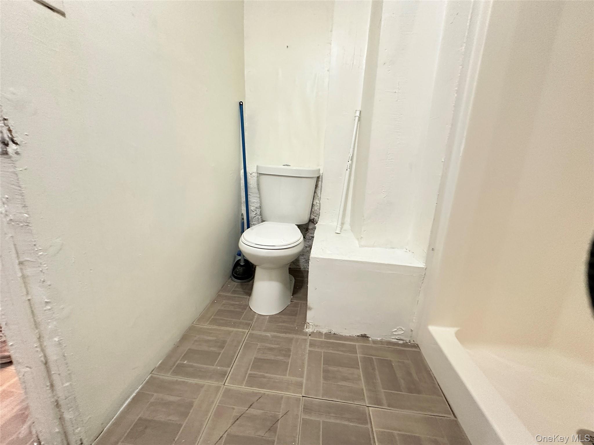 82 Waring Place # 2, Yonkers, NY 10703