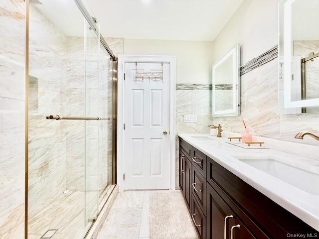 36 Ashley Circle, Manorville, NY 11949