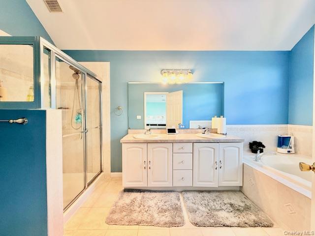 36 Ashley Circle, Manorville, NY 11949