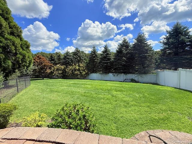 36 Ashley Circle, Manorville, NY 11949