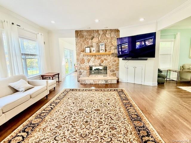 36 Ashley Circle, Manorville, NY 11949