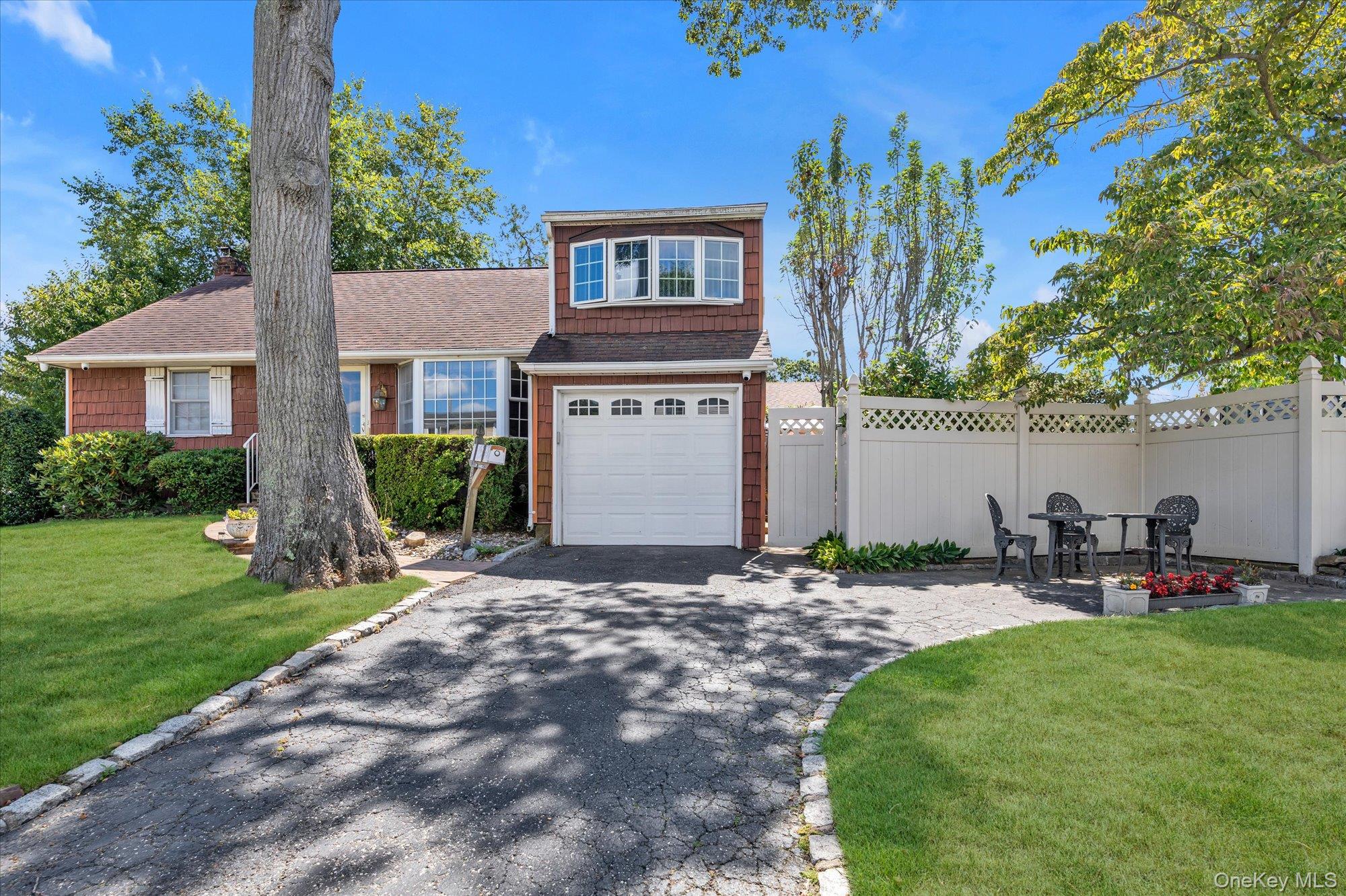 3902 Beechwood Place, Seaford, NY 11783