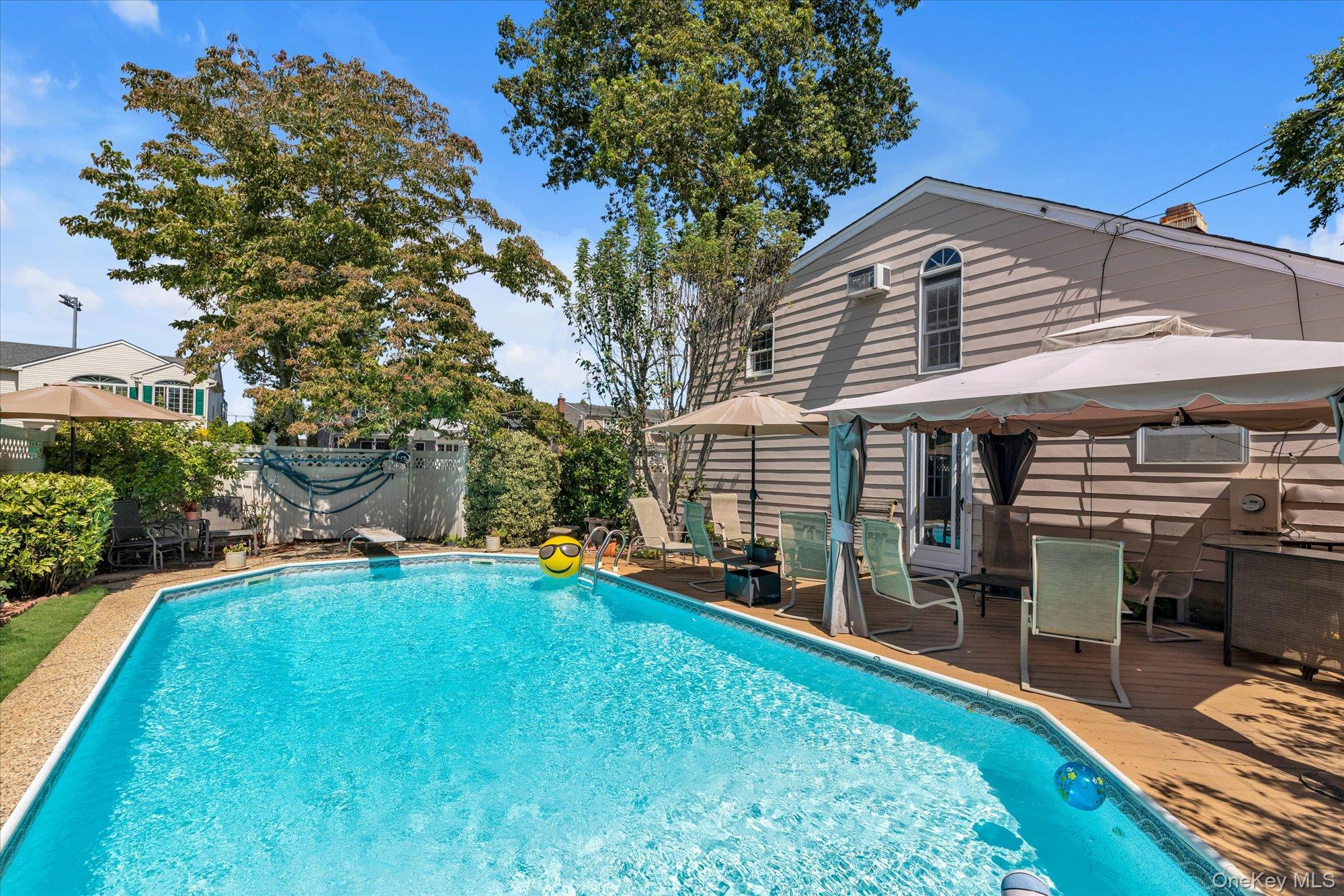 3902 Beechwood Place, Seaford, NY 11783