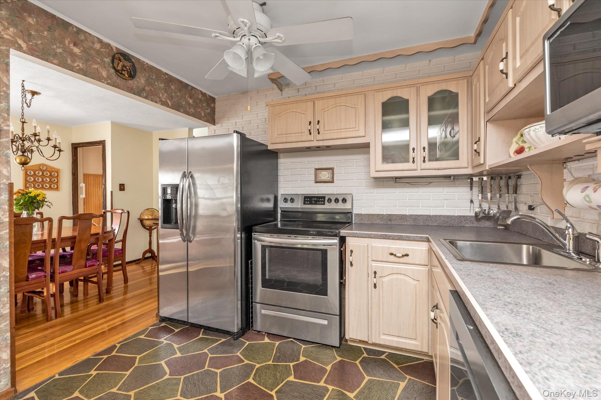 3902 Beechwood Place, Seaford, NY 11783