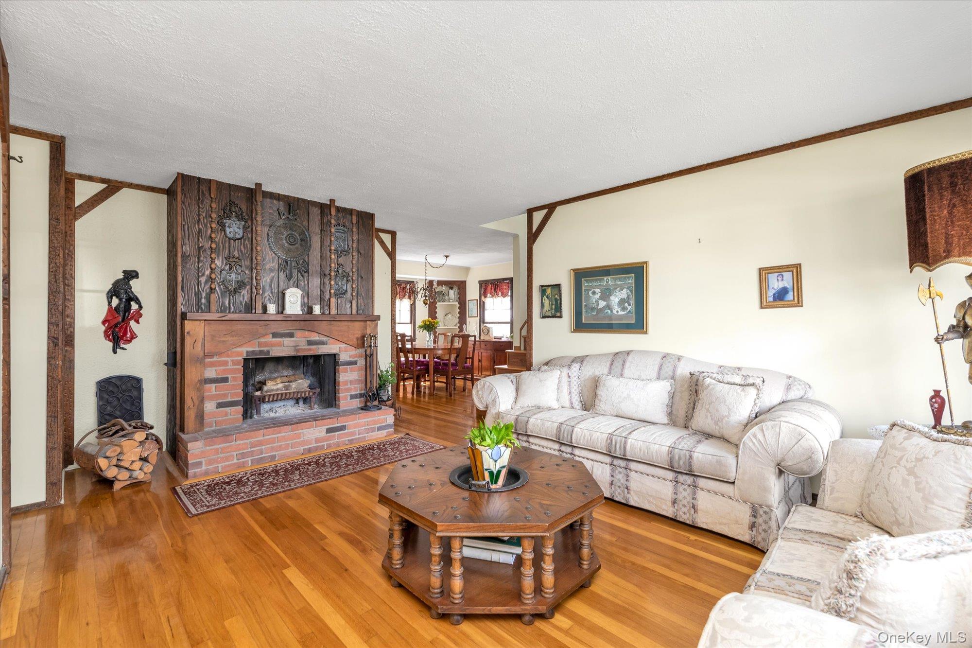 3902 Beechwood Place, Seaford, NY 11783