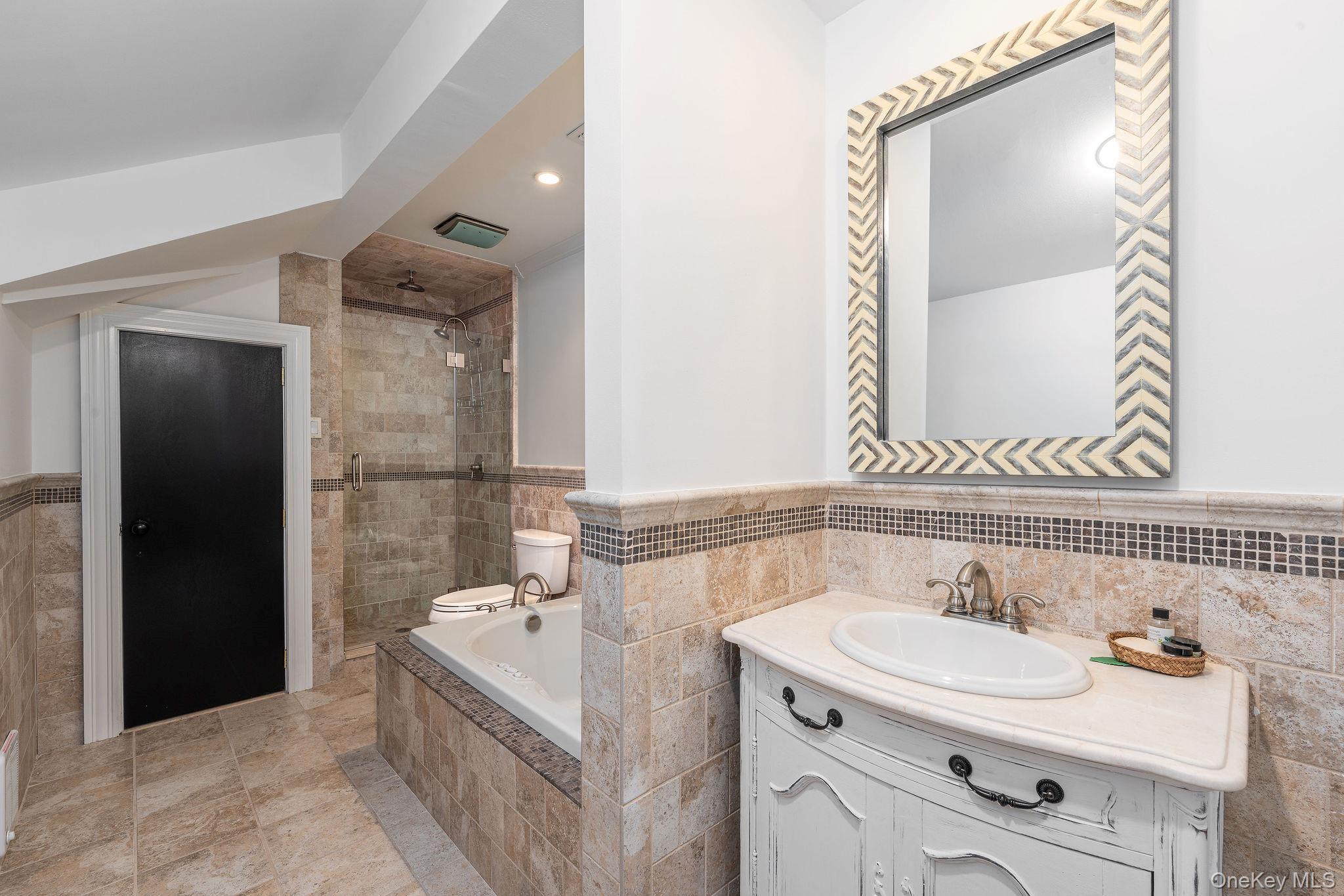 3875 Hallock Lane, Mattituck, NY 11952