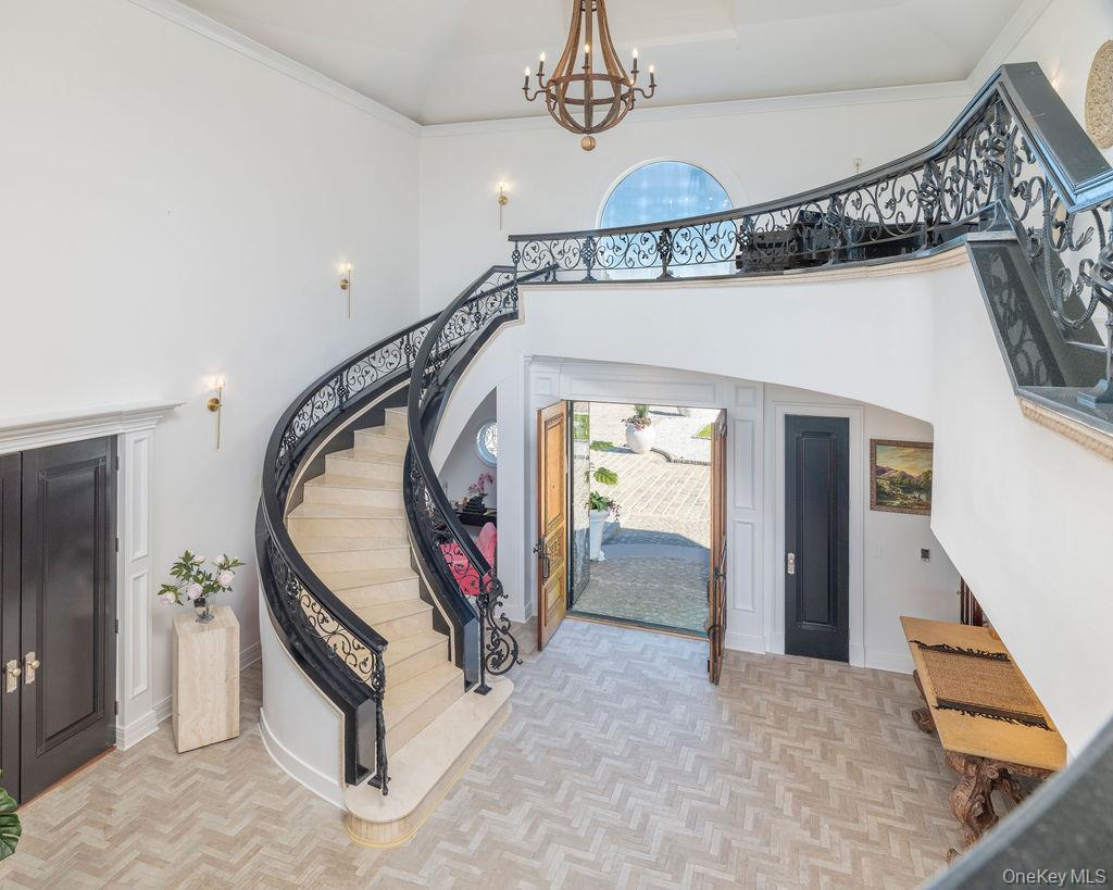 3875 Hallock Lane, Mattituck, NY 11952