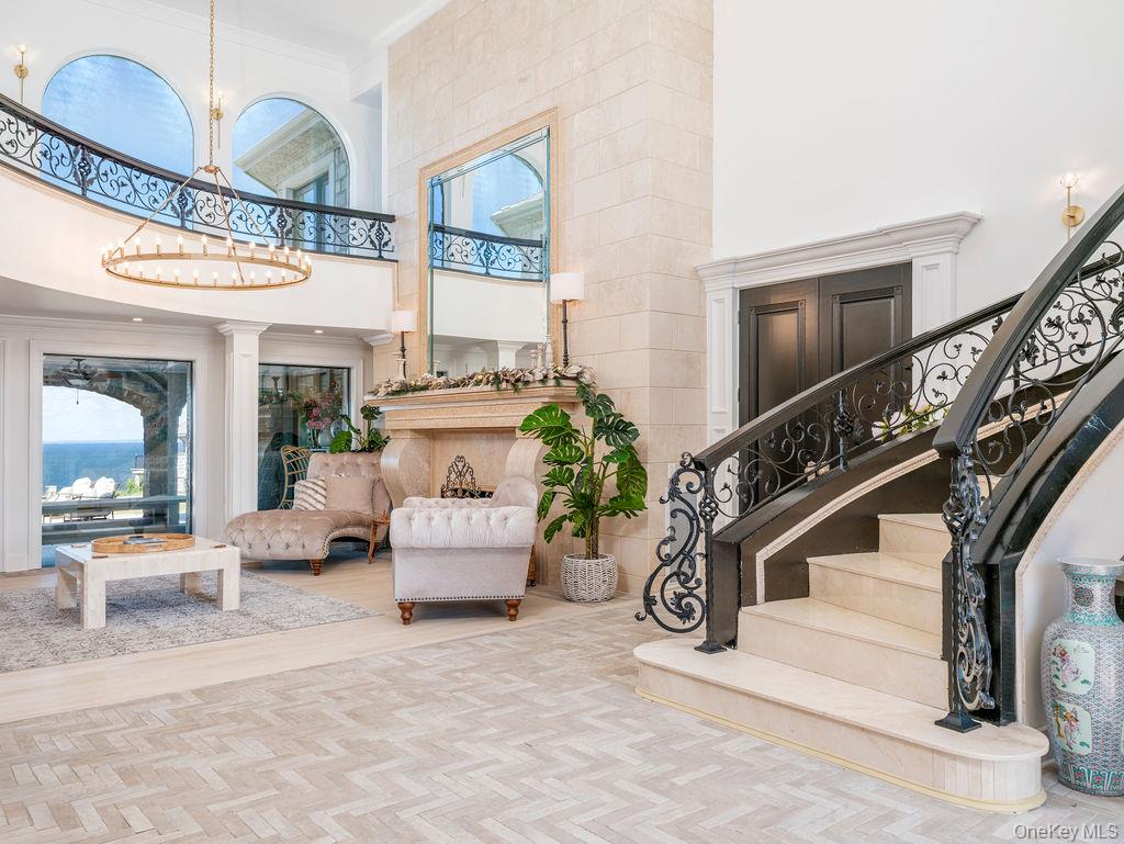 3875 Hallock Lane, Mattituck, NY 11952