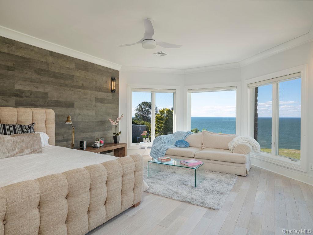 3875 Hallock Lane, Mattituck, NY 11952