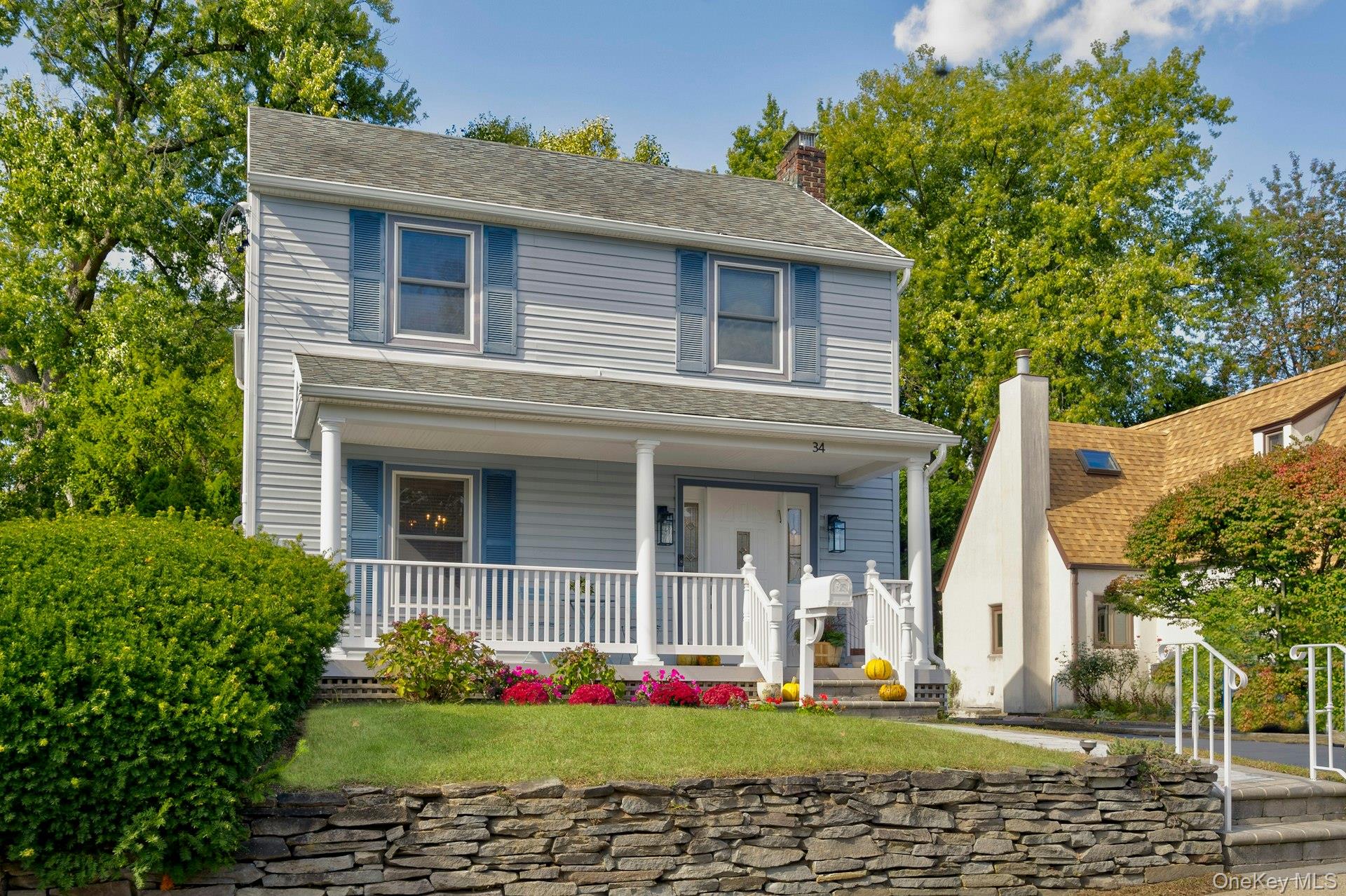 34 Hillview Avenue, Port Washington, NY 11050