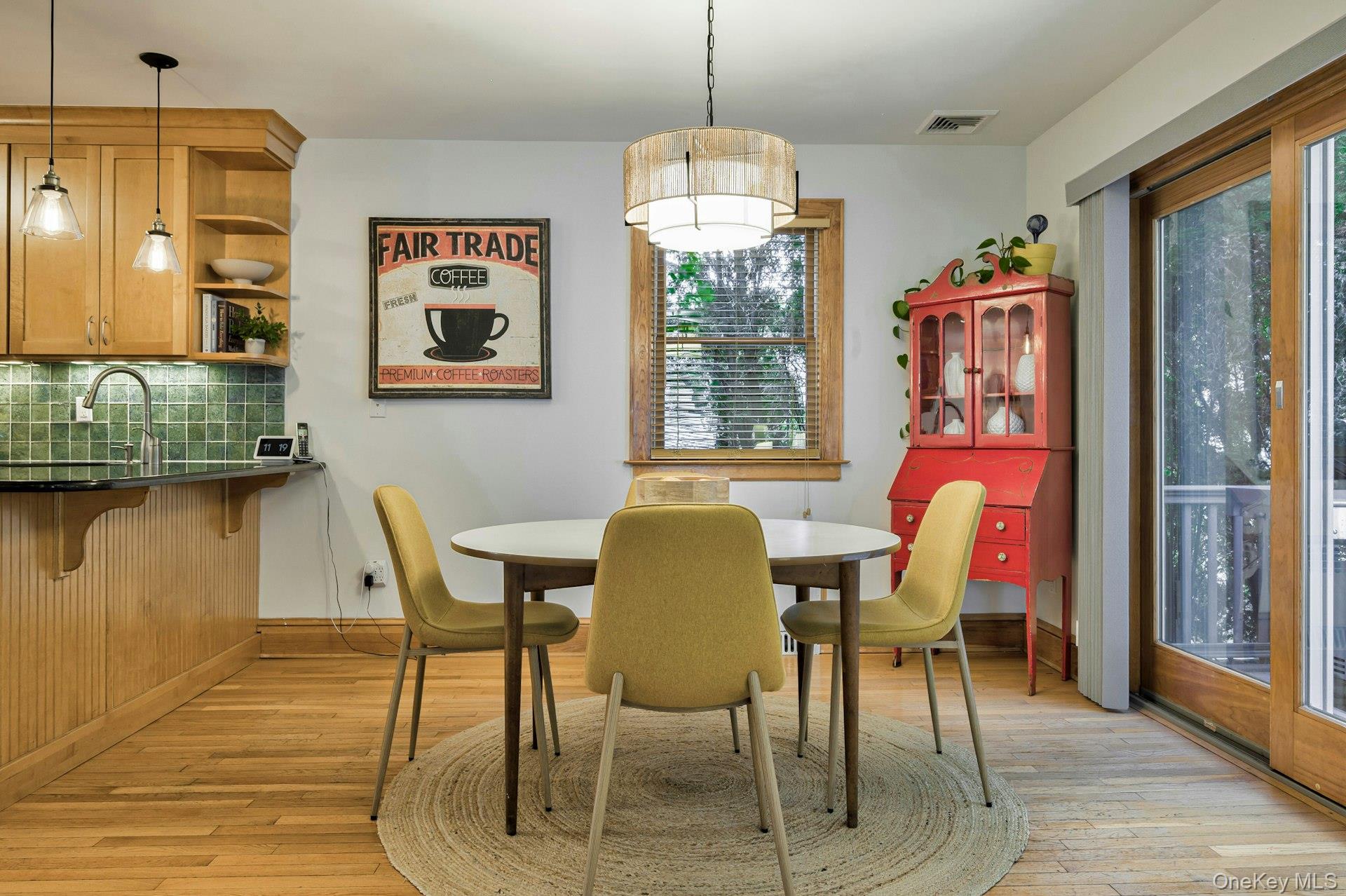 34 Hillview Avenue, Port Washington, NY 11050