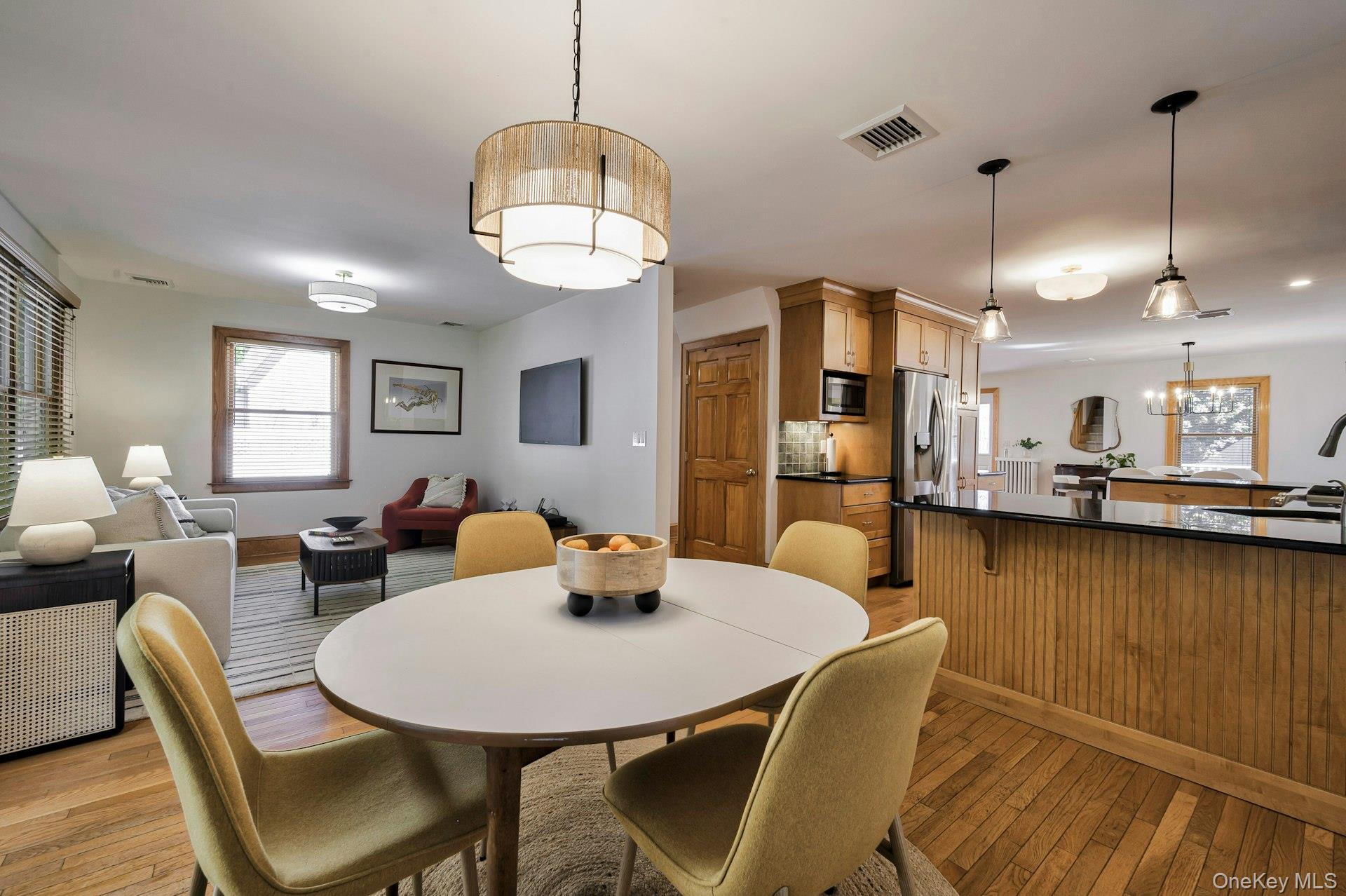 34 Hillview Avenue, Port Washington, NY 11050