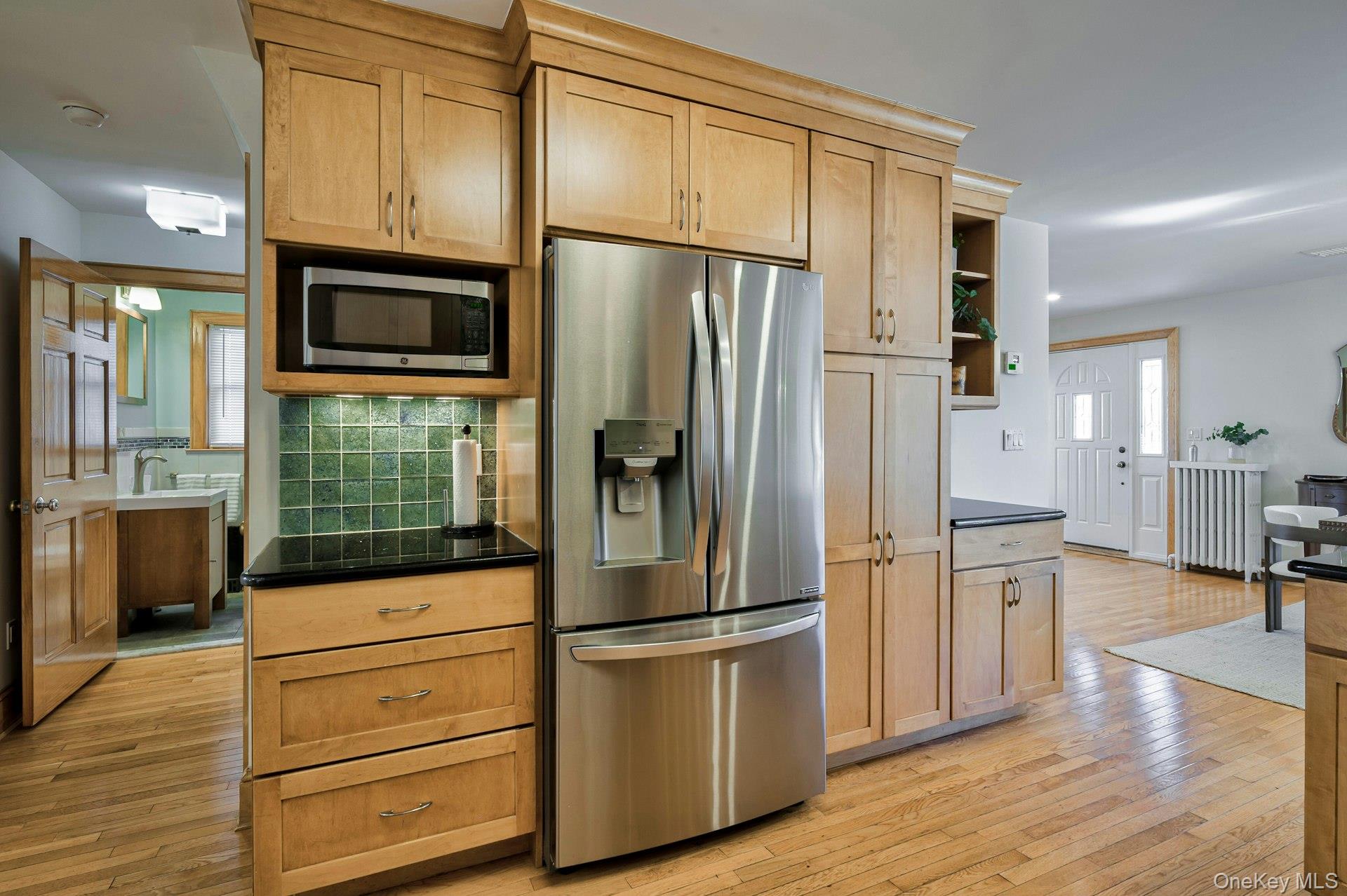 34 Hillview Avenue, Port Washington, NY 11050