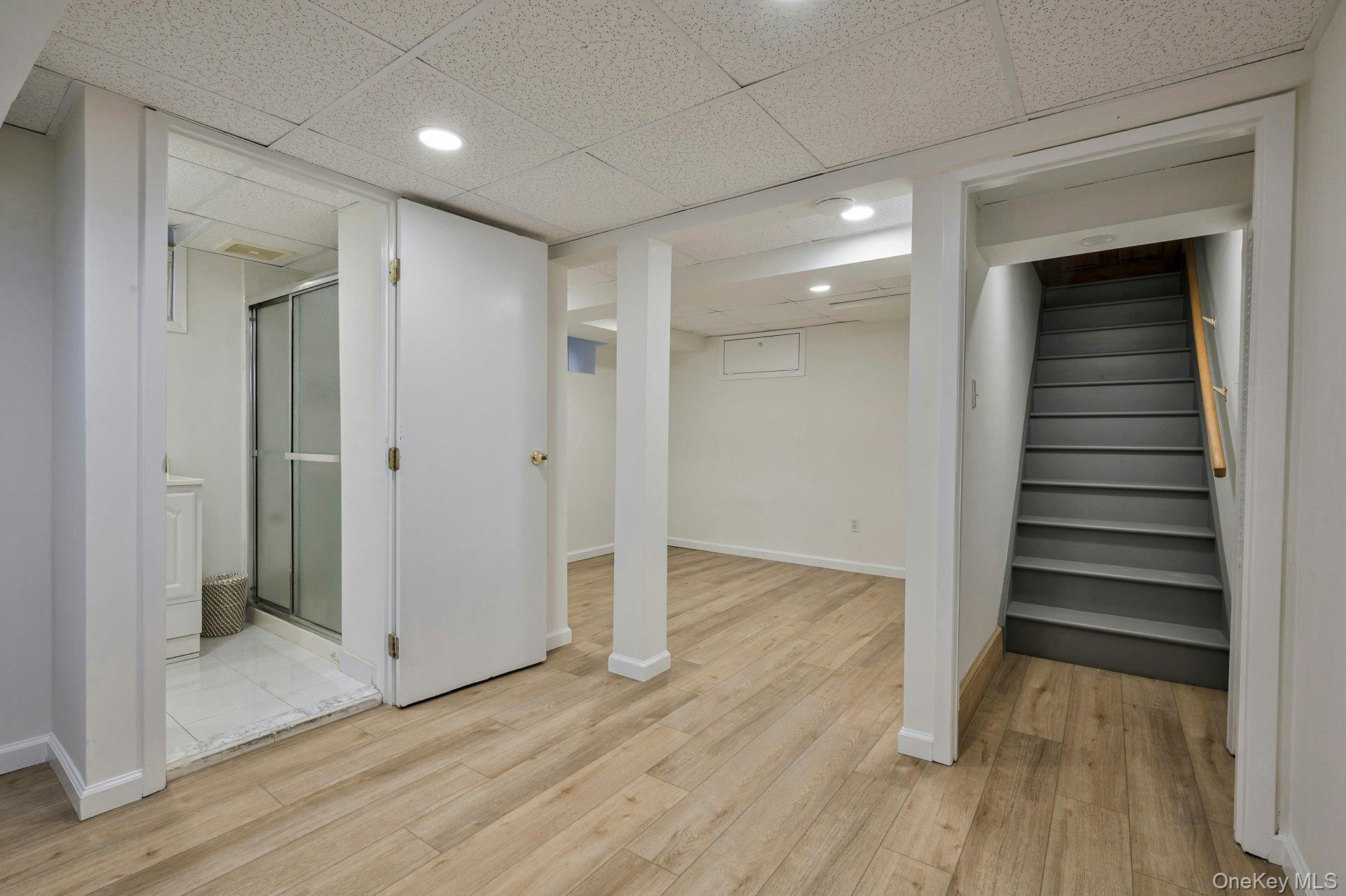 34 Hillview Avenue, Port Washington, NY 11050