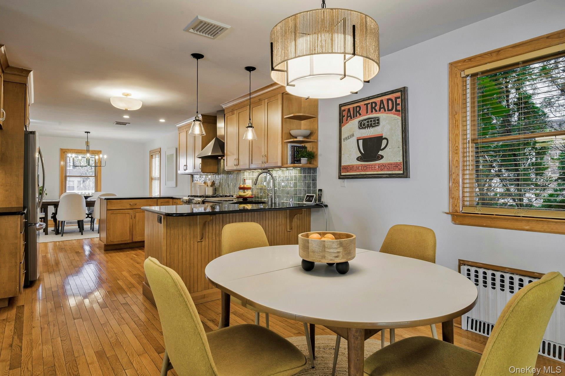 34 Hillview Avenue, Port Washington, NY 11050