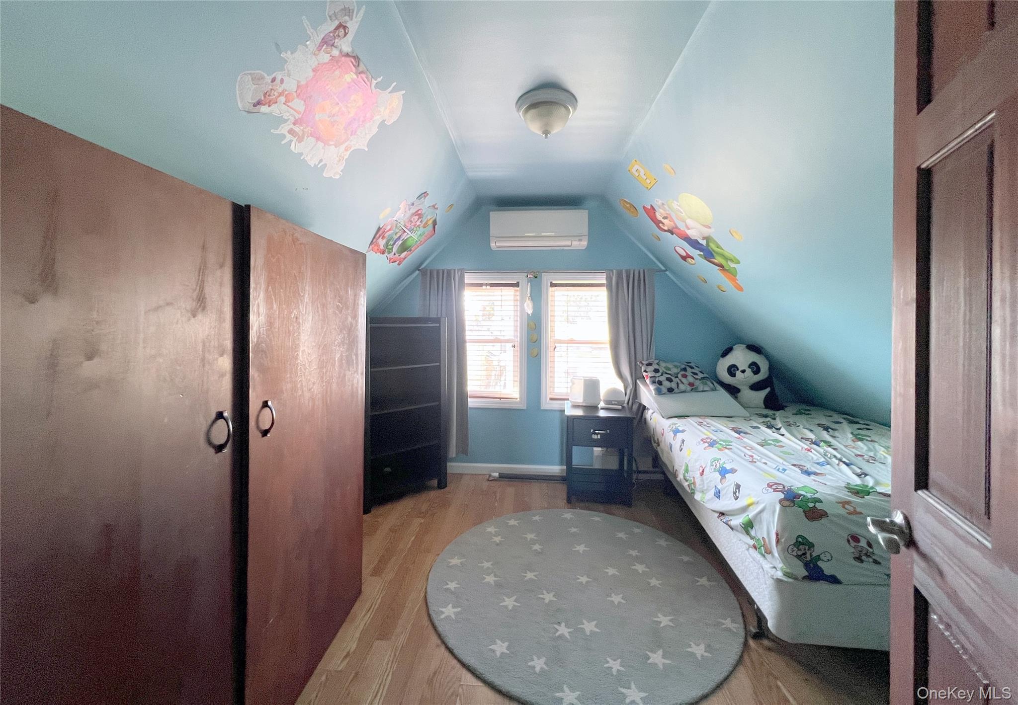 6731 52nd Road, Maspeth, NY 11378