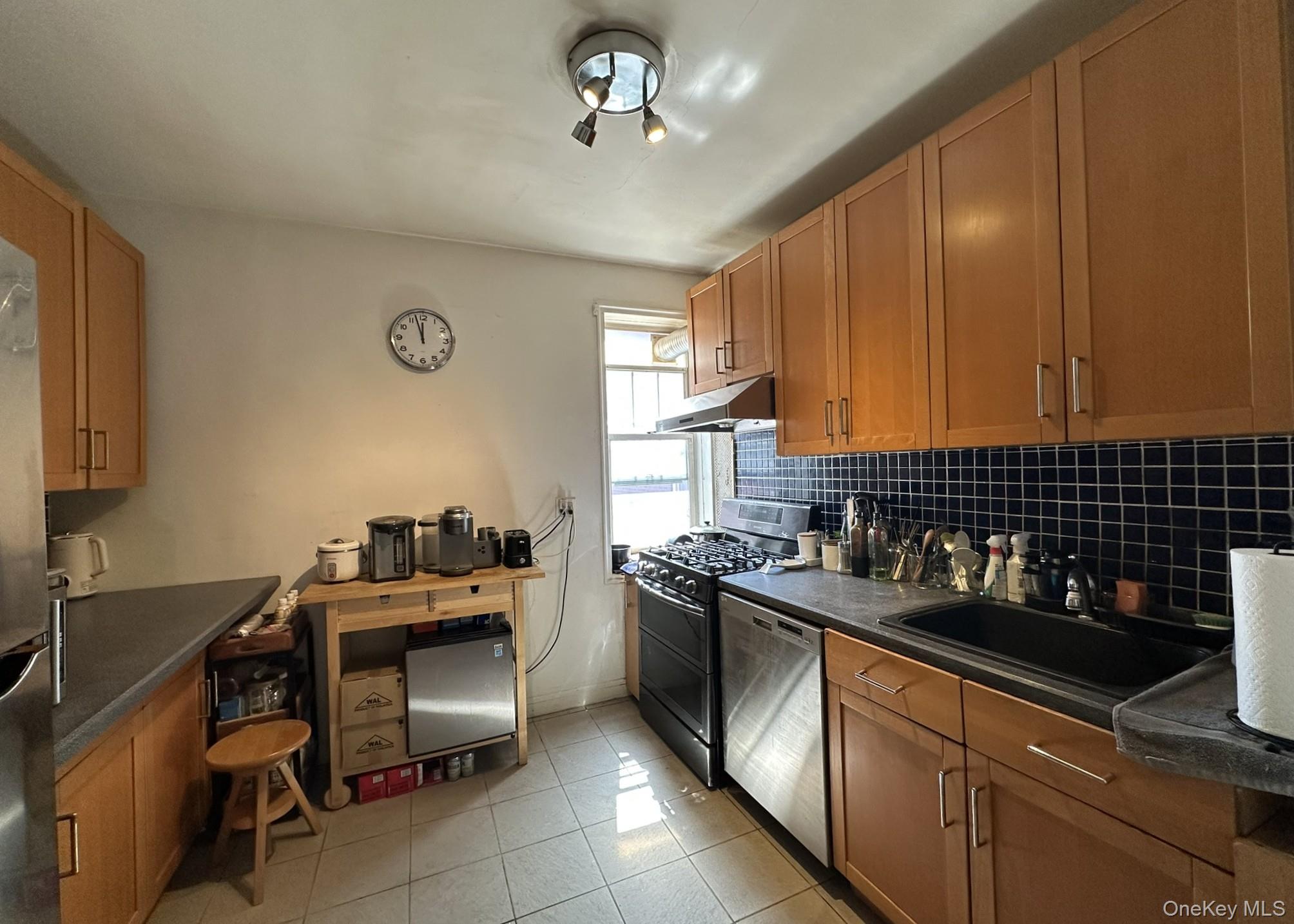 77-15 113th Street # 5J, Forest Hills, NY 11375