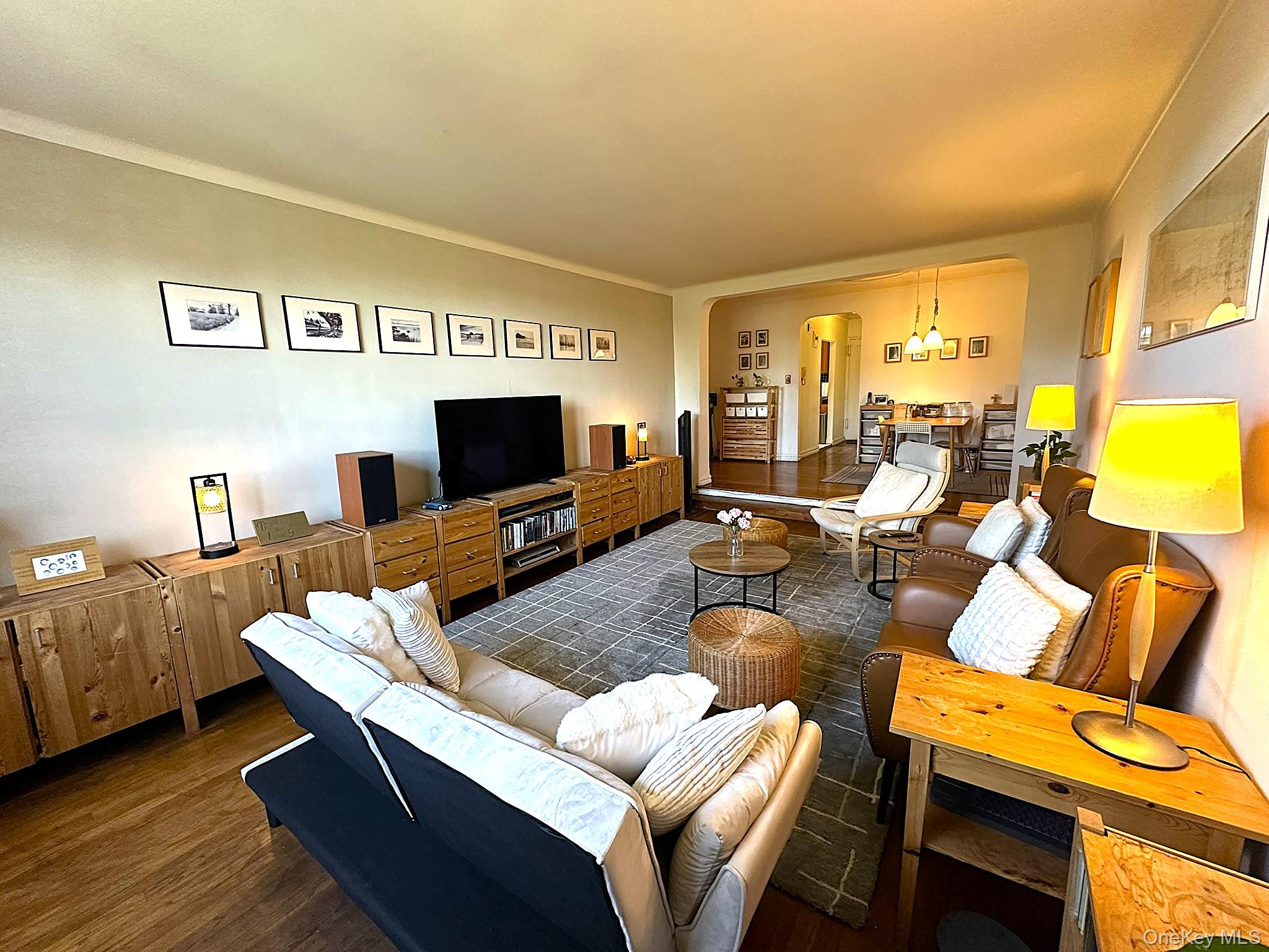 77-15 113th Street # 5J, Forest Hills, NY 11375