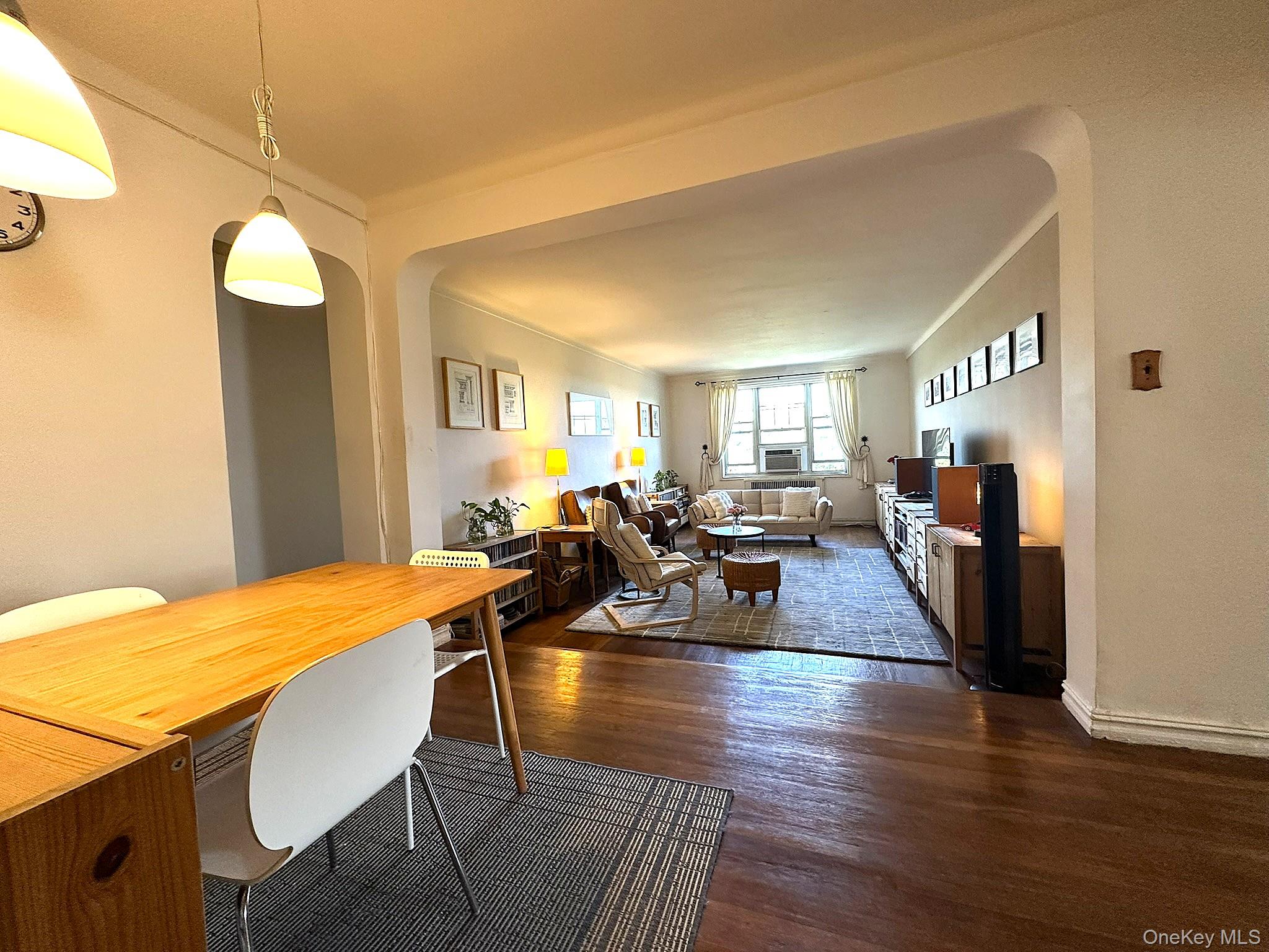 77-15 113th Street # 5J, Forest Hills, NY 11375