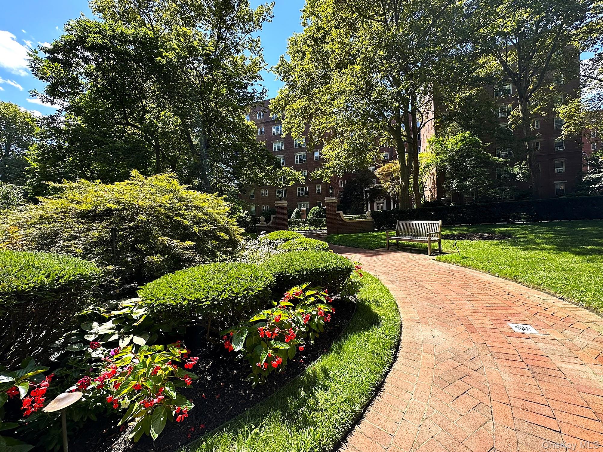 77-15 113th Street # 5J, Forest Hills, NY 11375