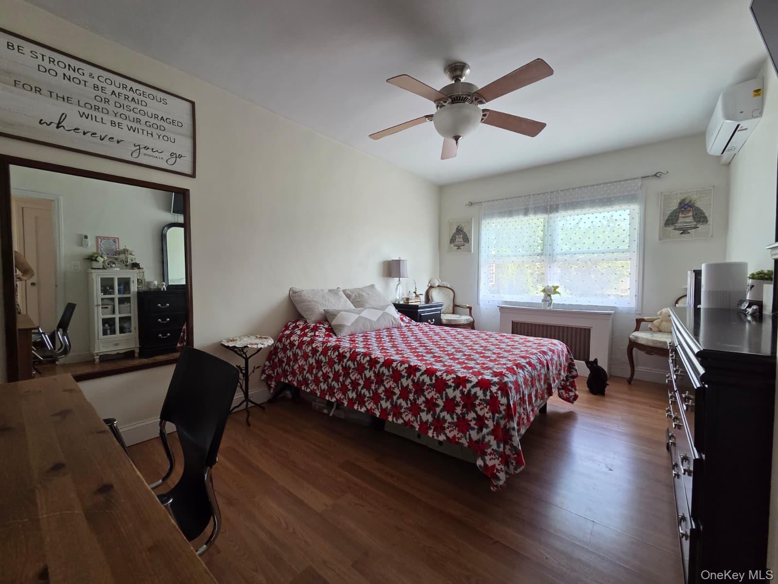 9425 96th Street, Ozone Park, NY 11416