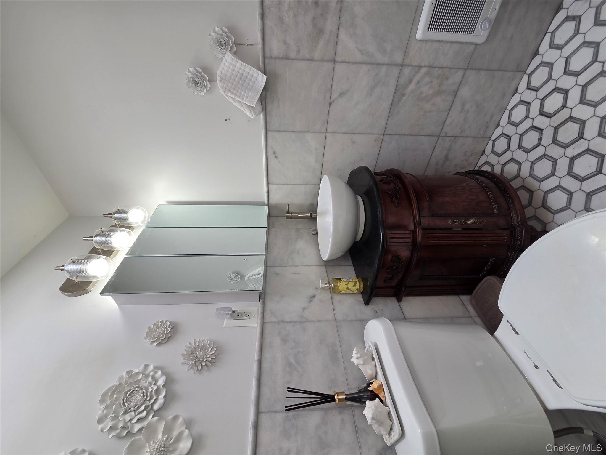 9425 96th Street, Ozone Park, NY 11416