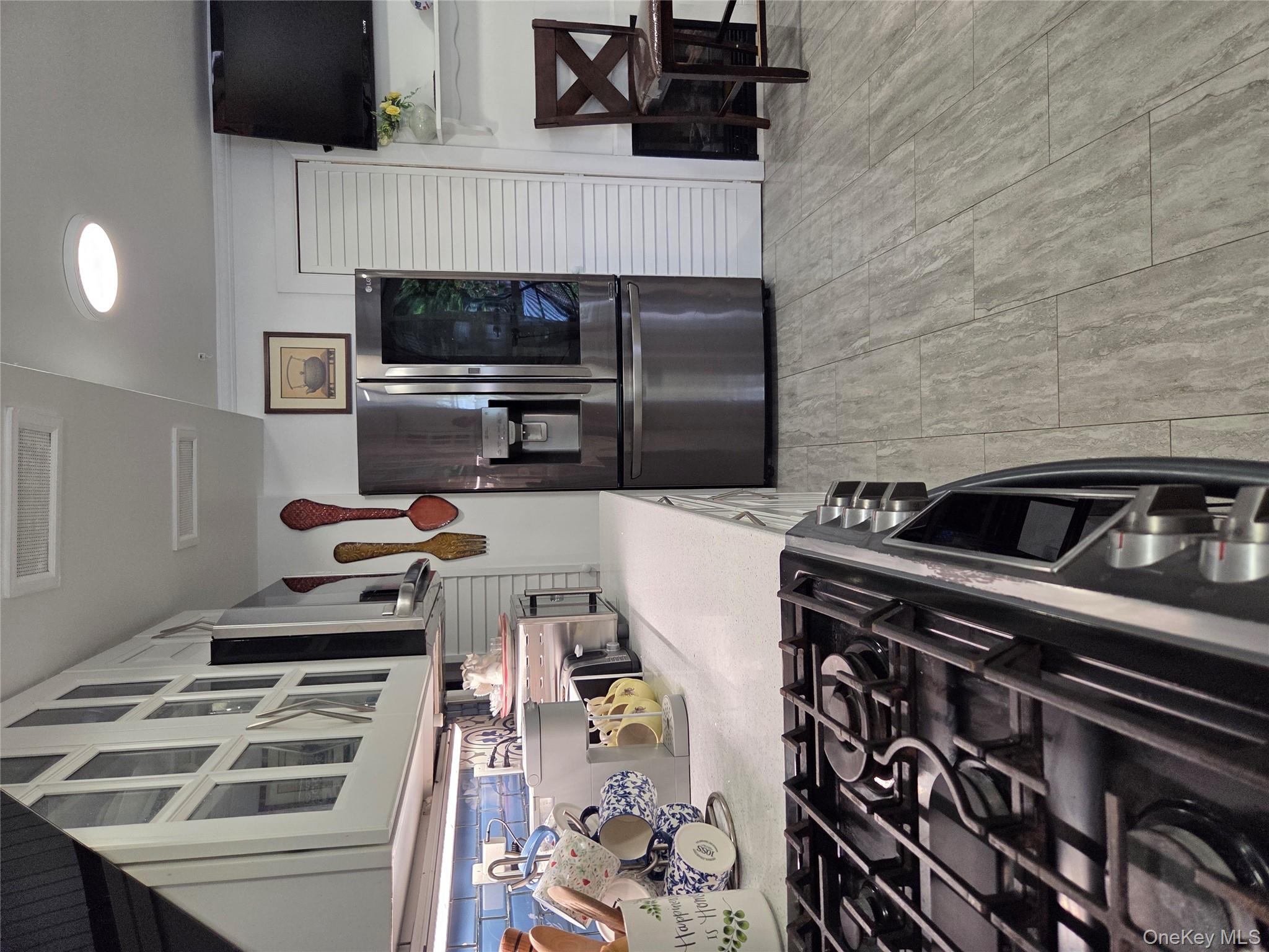 9425 96th Street, Ozone Park, NY 11416