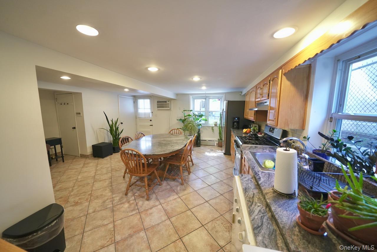 1963 Hone Avenue, Bronx, NY 10461