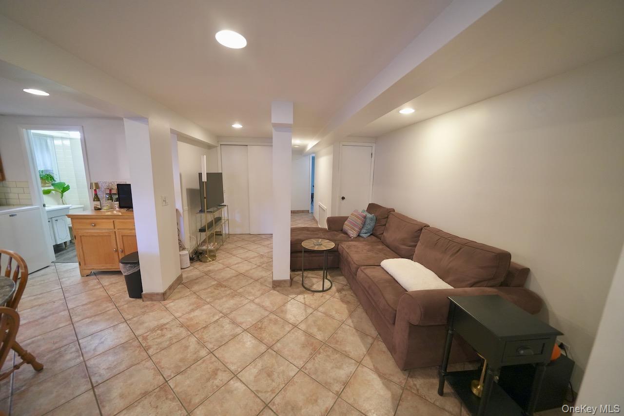 1963 Hone Avenue, Bronx, NY 10461