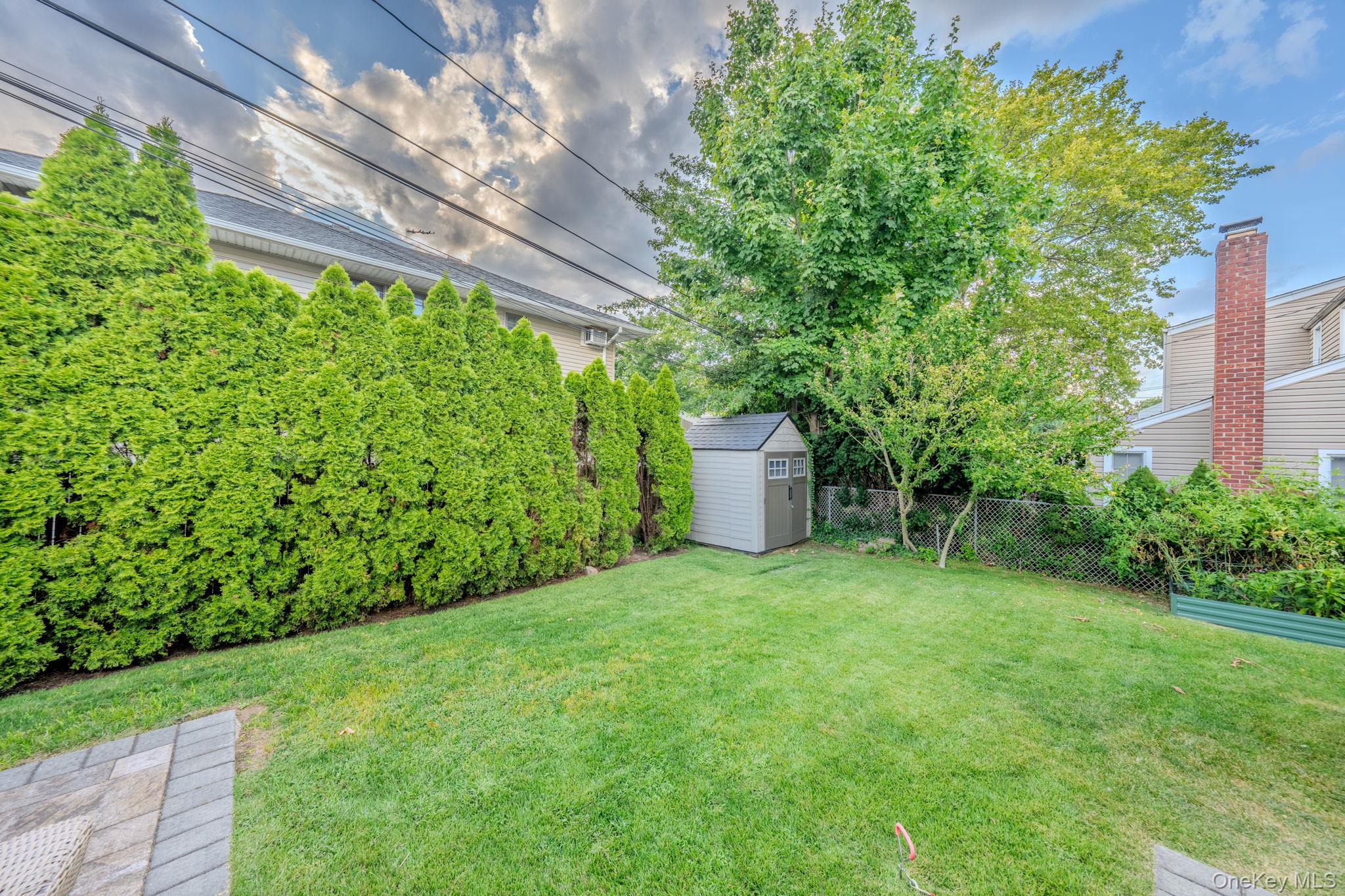 261 Fernwood Terrace, Garden City, NY 11530