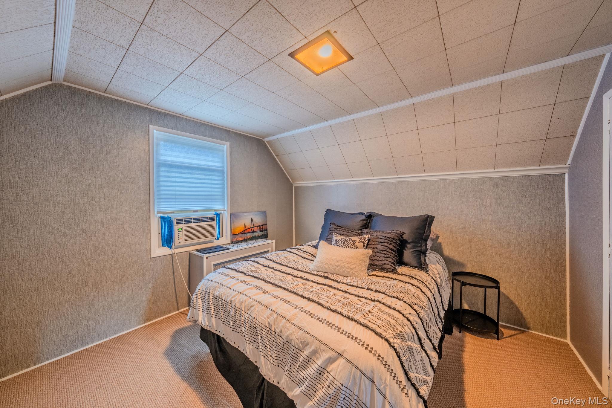 261 Fernwood Terrace, Garden City, NY 11530