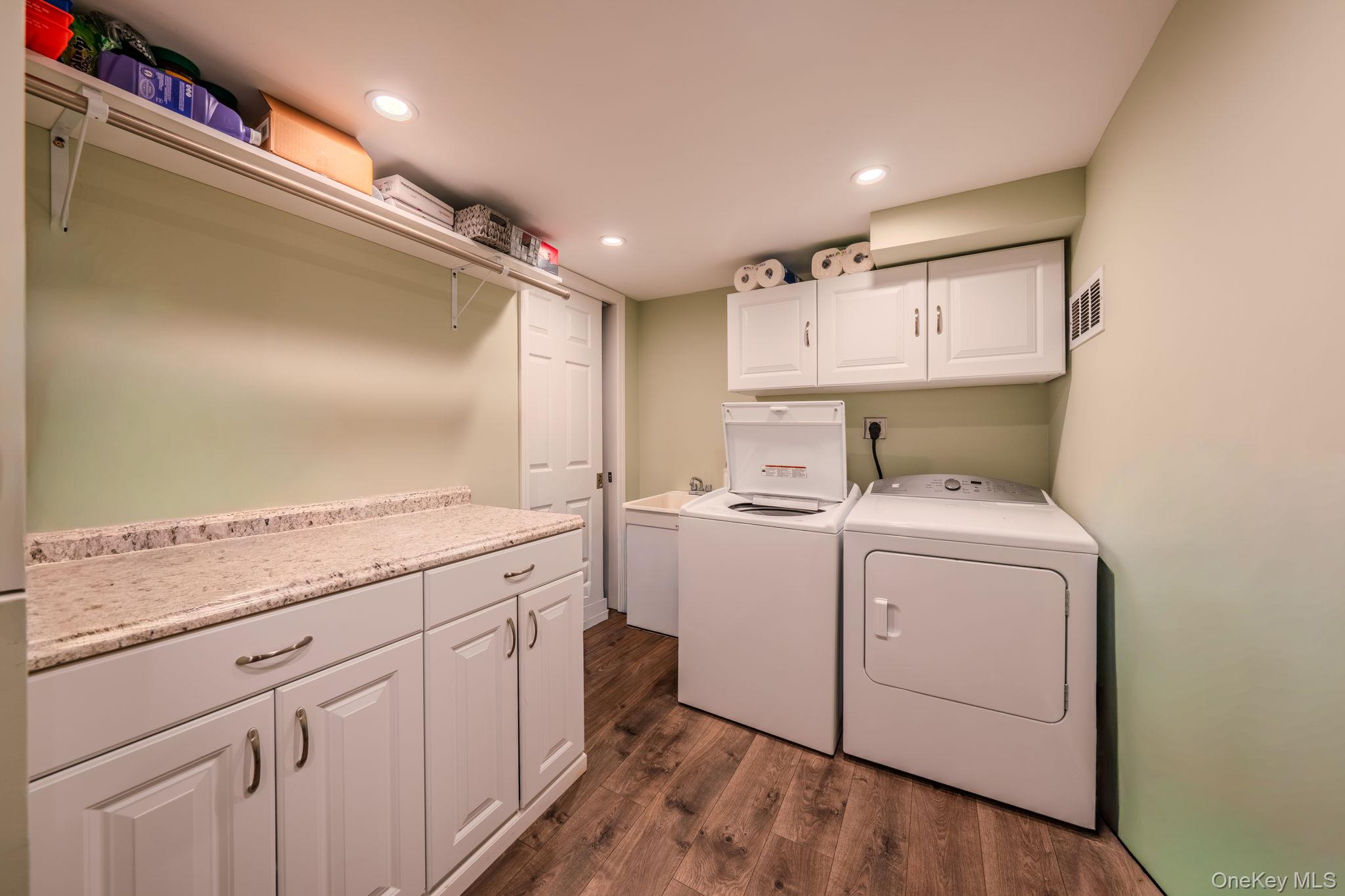 261 Fernwood Terrace, Garden City, NY 11530