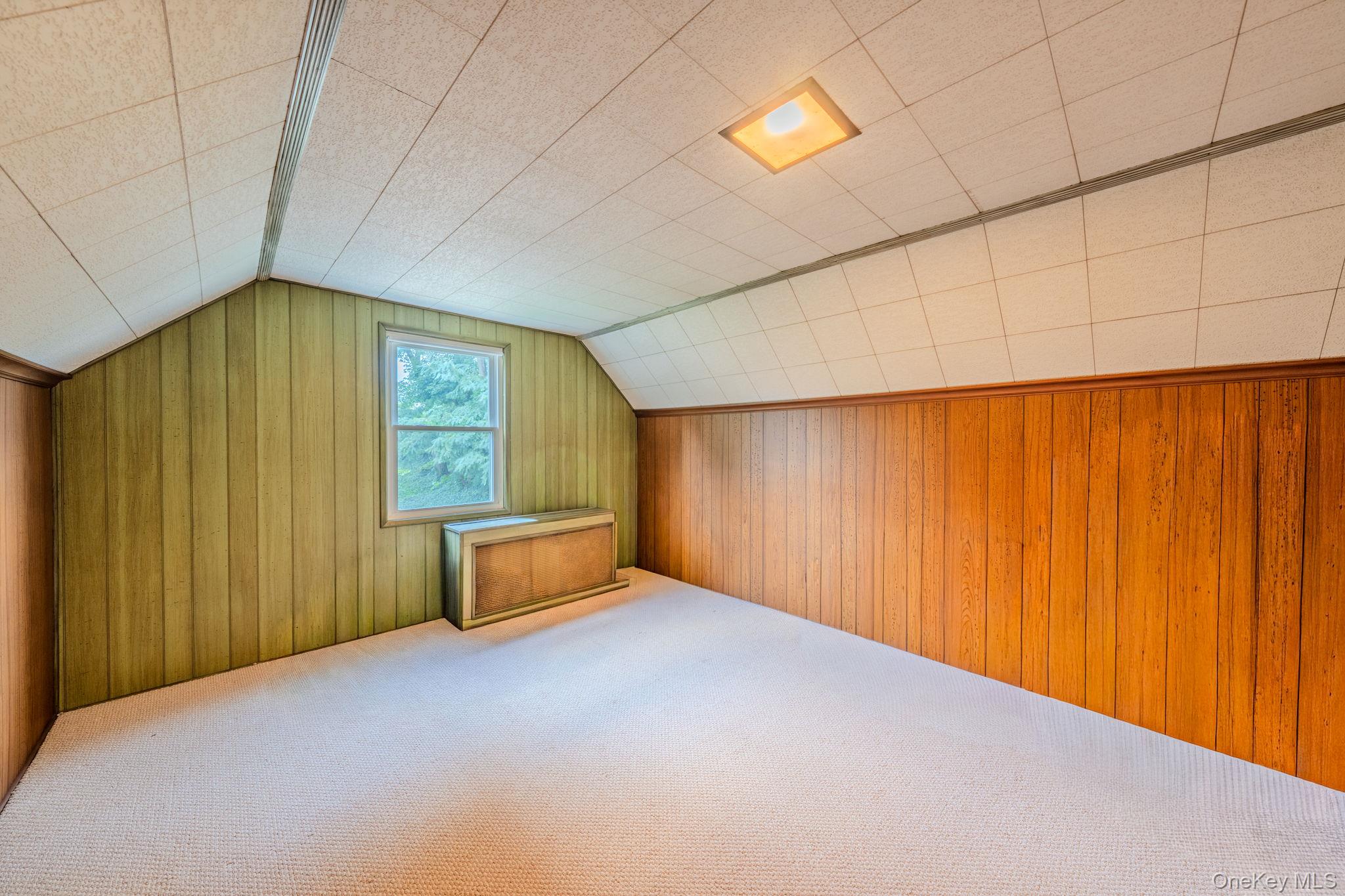 261 Fernwood Terrace, Garden City, NY 11530