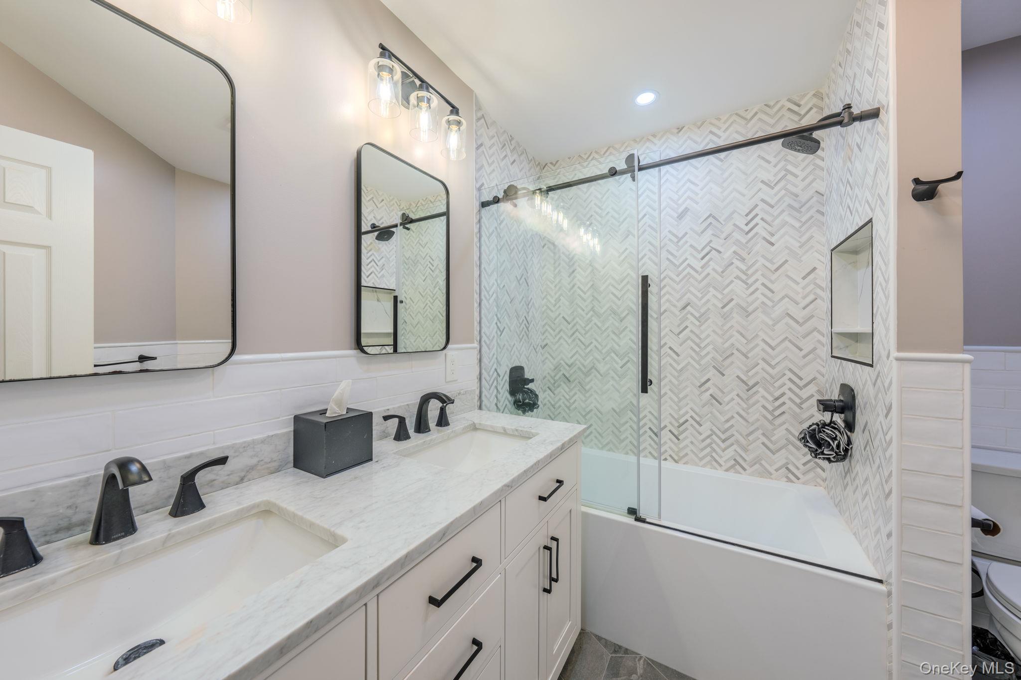 261 Fernwood Terrace, Garden City, NY 11530