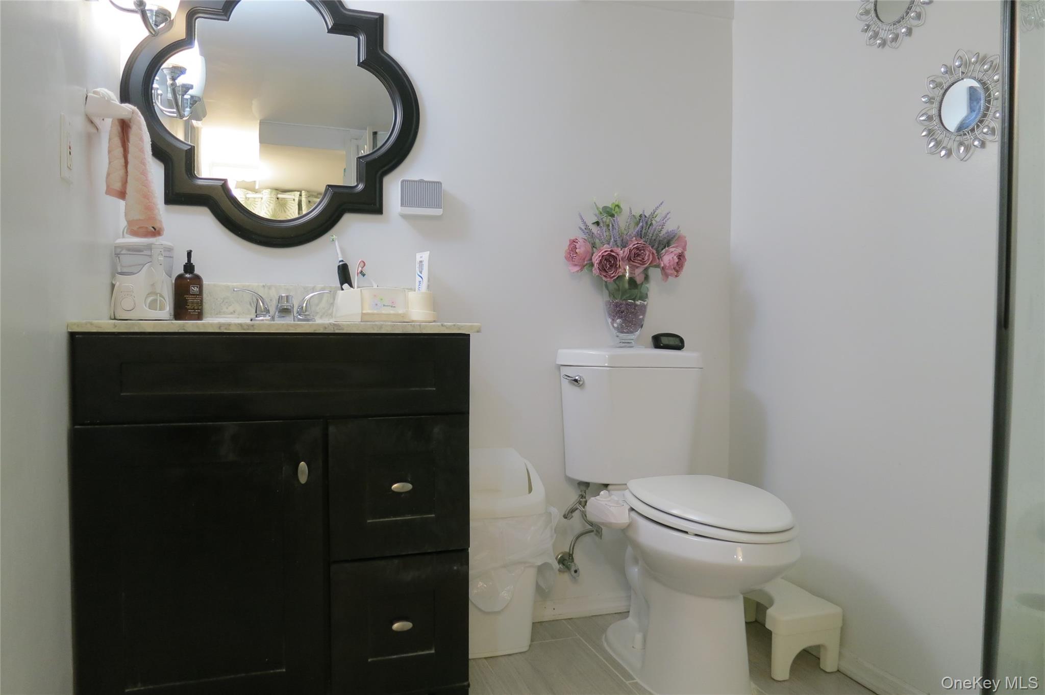 1550 Debra Place, Valley Stream, NY 11580