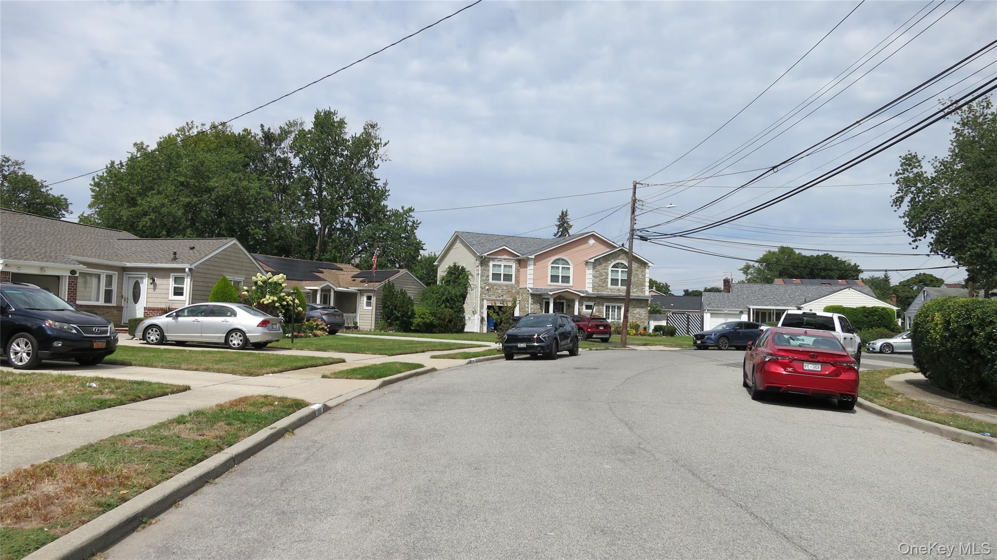 1550 Debra Place, Valley Stream, NY 11580