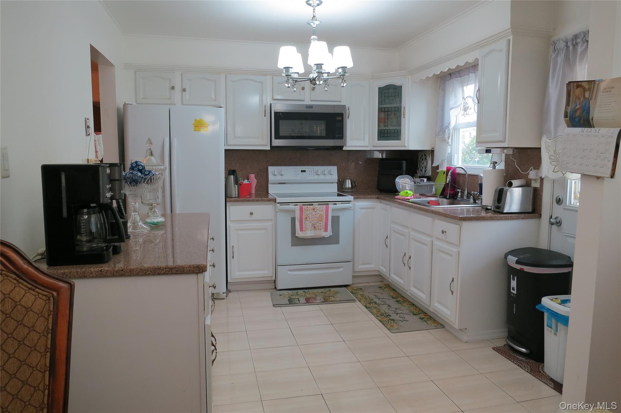 1550 Debra Place, Valley Stream, NY 11580