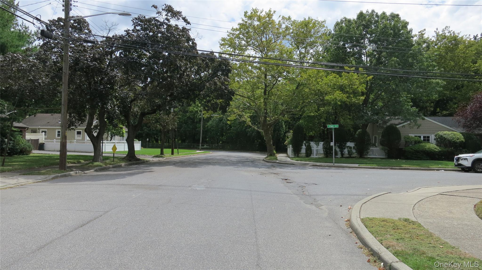 1550 Debra Place, Valley Stream, NY 11580