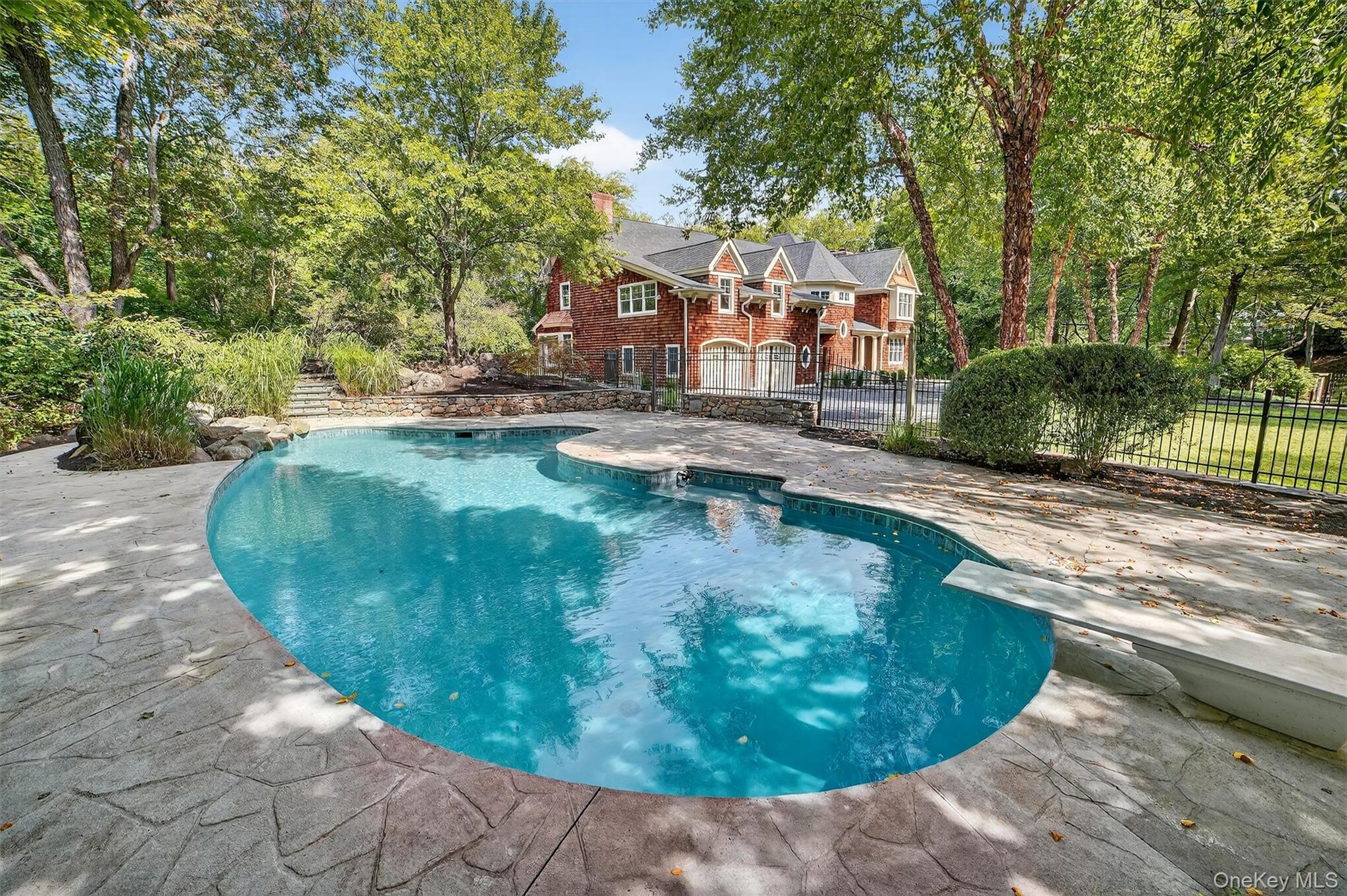 6 Todd Road, Katonah, NY 10536