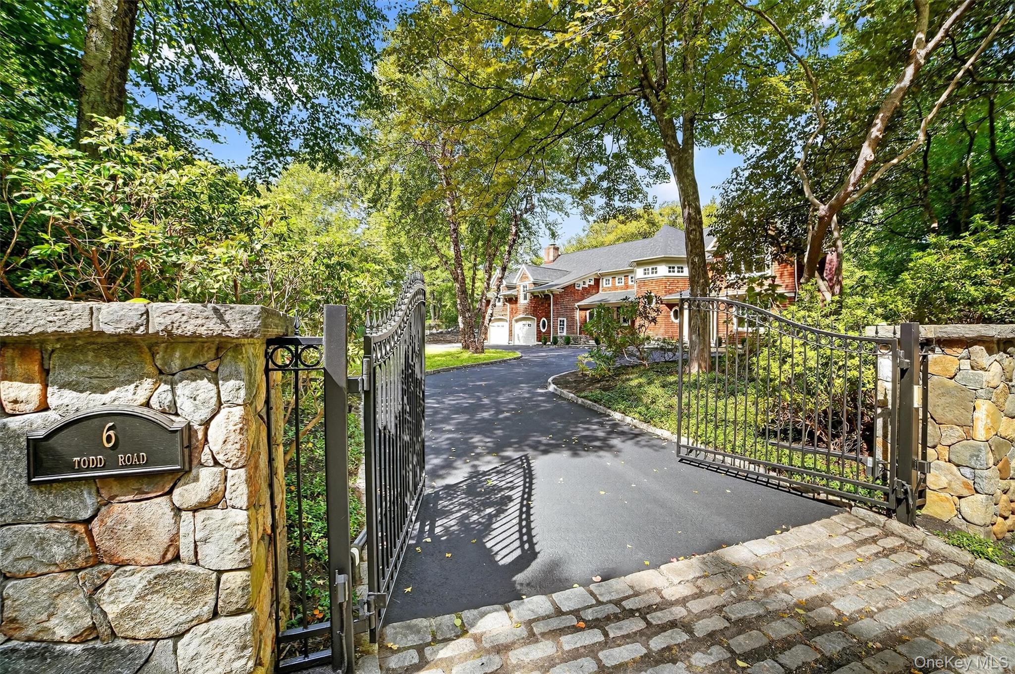 6 Todd Road, Katonah, NY 10536