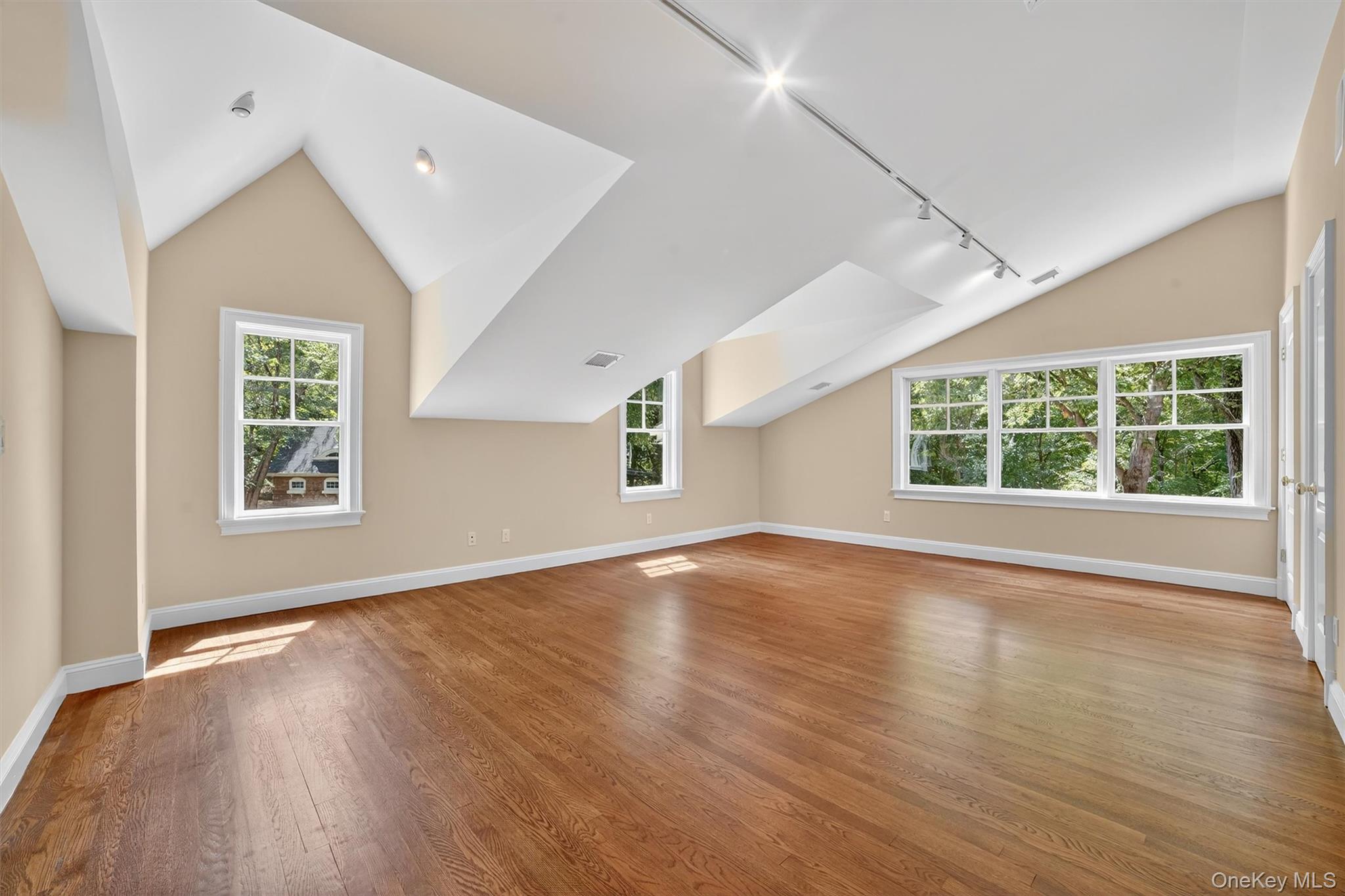 6 Todd Road, Katonah, NY 10536