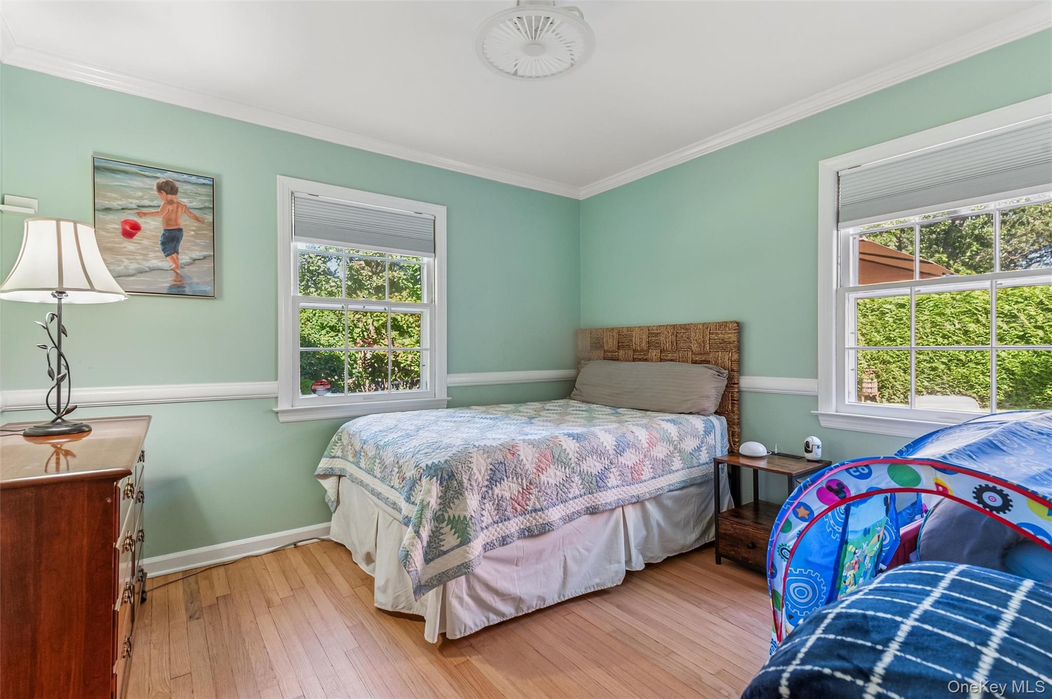 40 Donellan Road, Hampton Bays, NY 11946