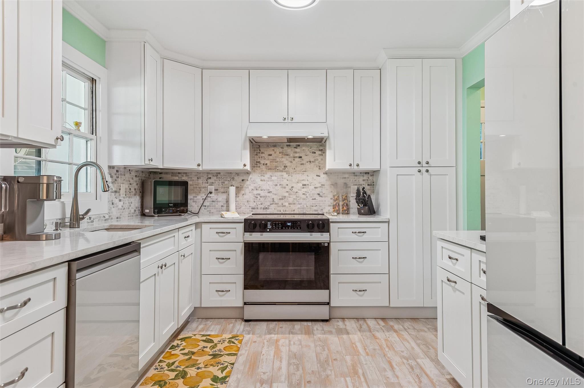 40 Donellan Road, Hampton Bays, NY 11946