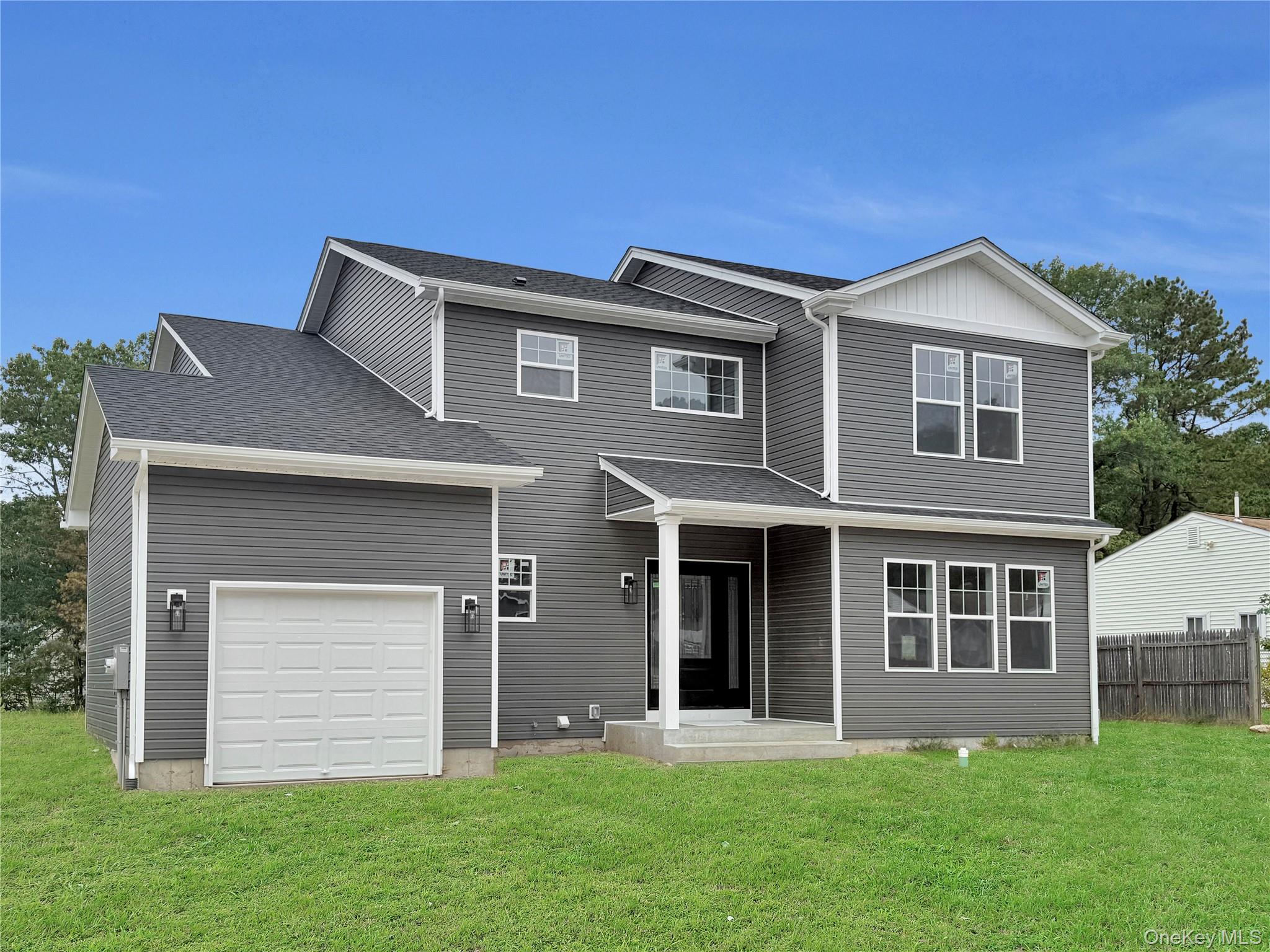 42 Chestnut Street, Coram, NY 11727